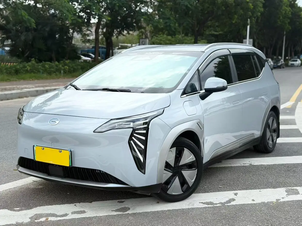 AION Y  из Китая