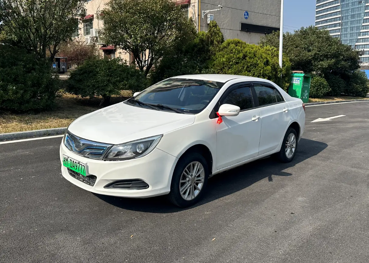 BYD e5  из Китая