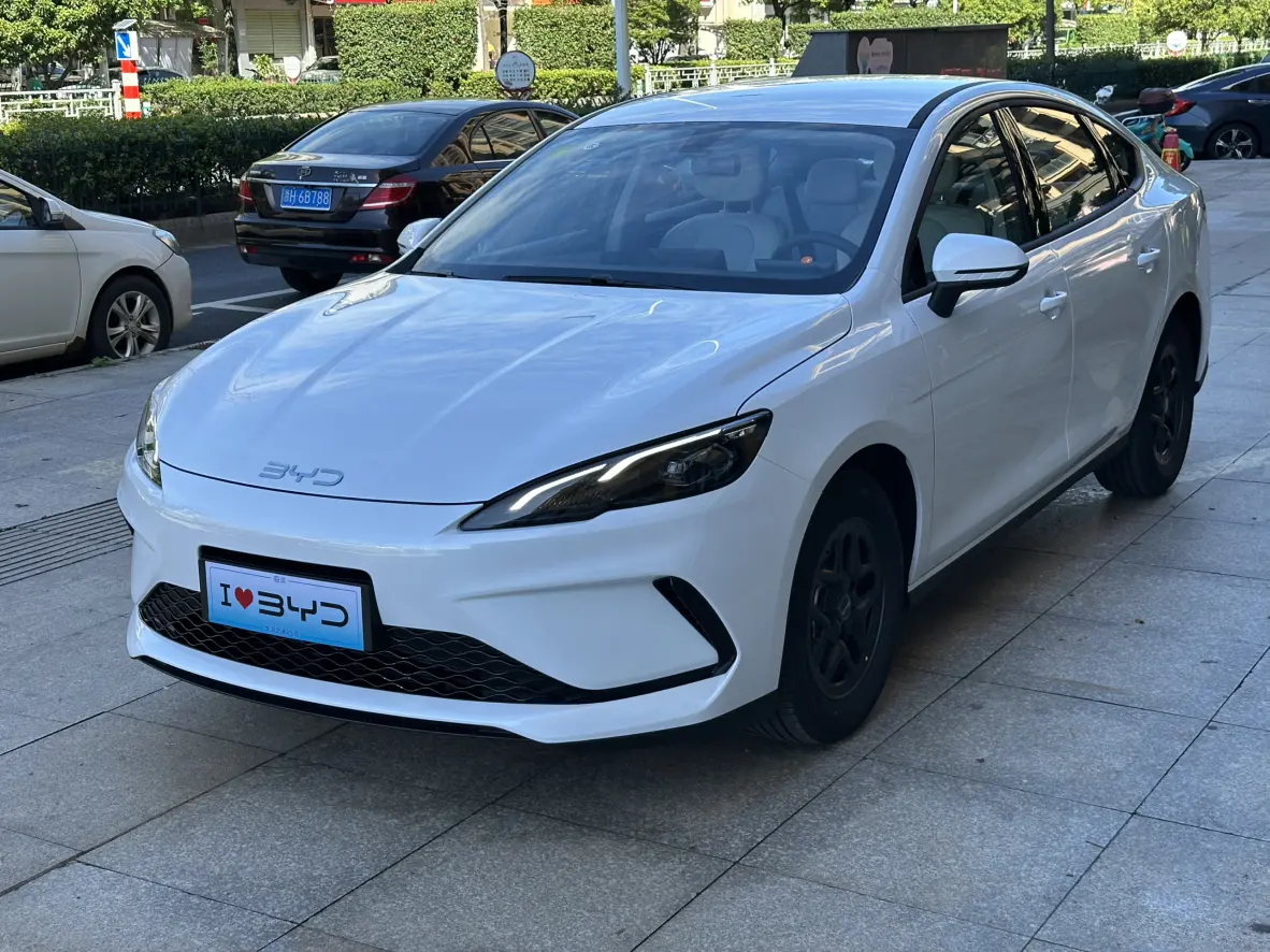 BYD Seal 05DM  из Китая