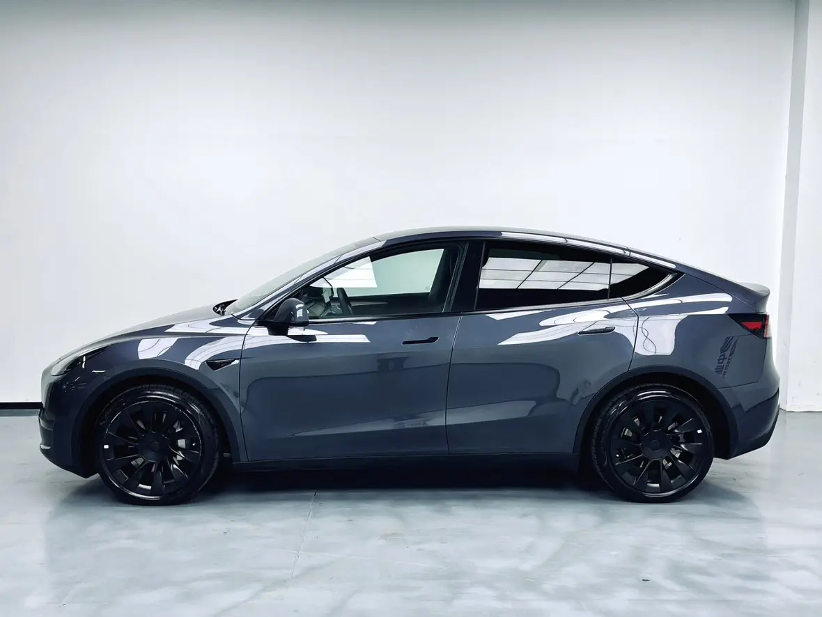 Tesla Model Y  из Китая