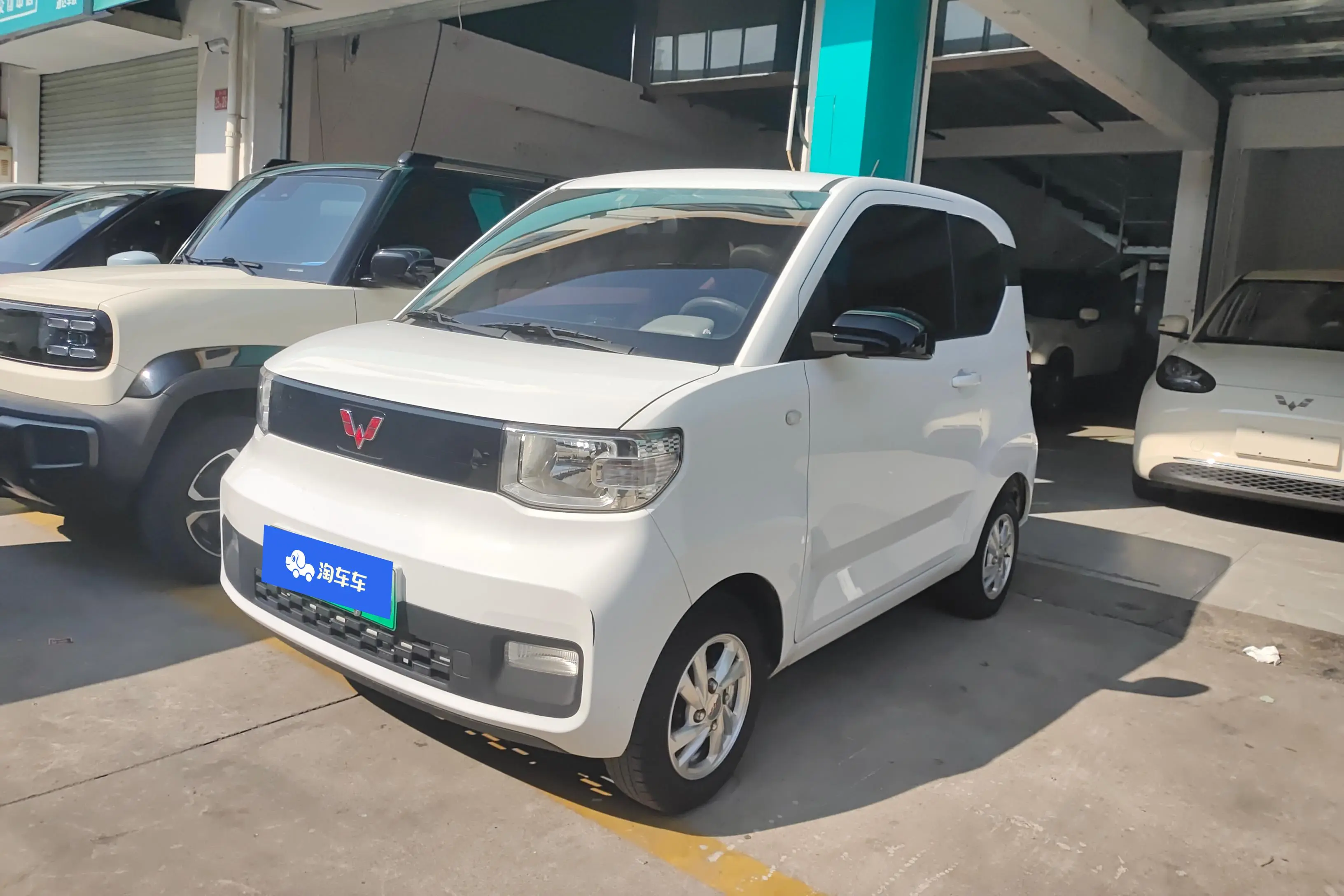 Wuling Hongguang MINIEV  из Китая