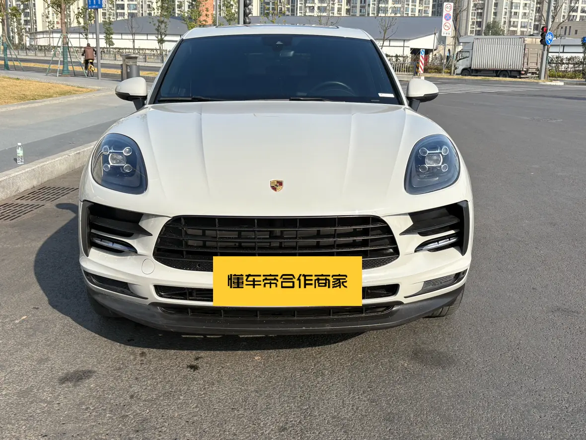 Porsche Macan  из Китая