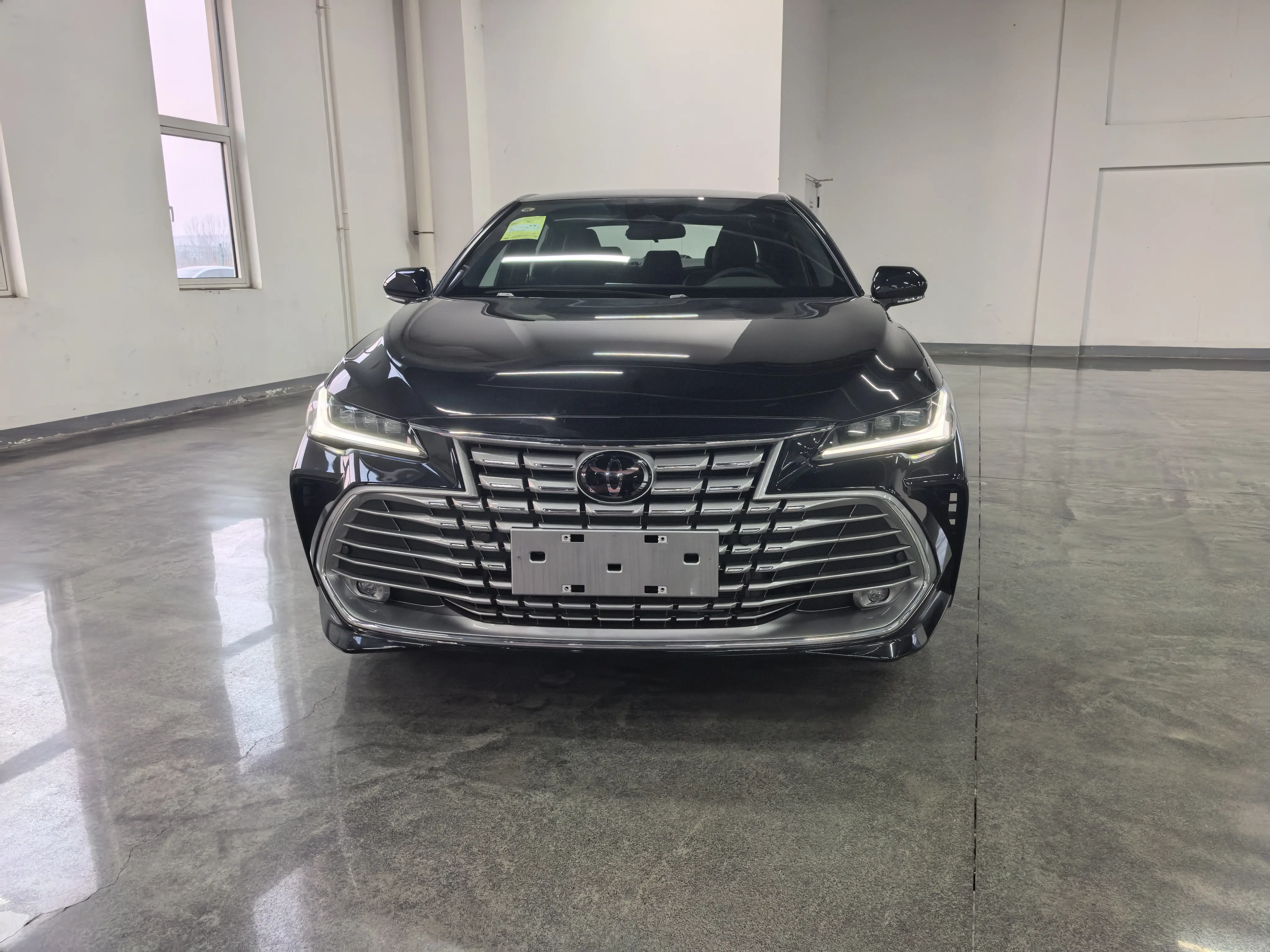 Toyota Avalon (Asian dragon)  из Китая