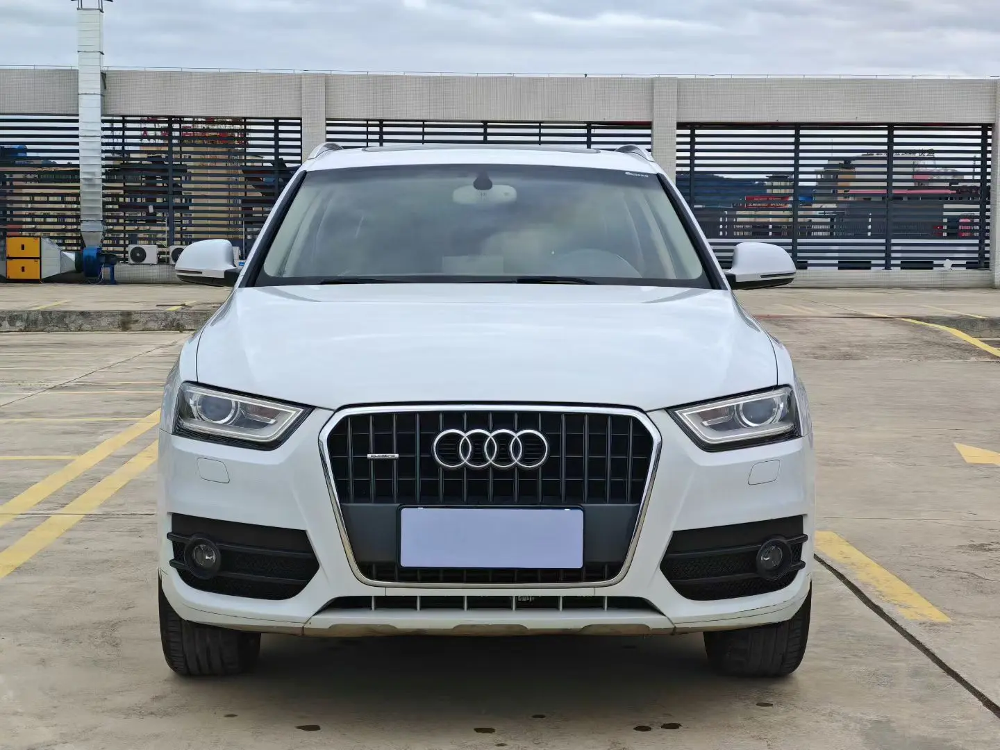 Audi Q3  из Китая