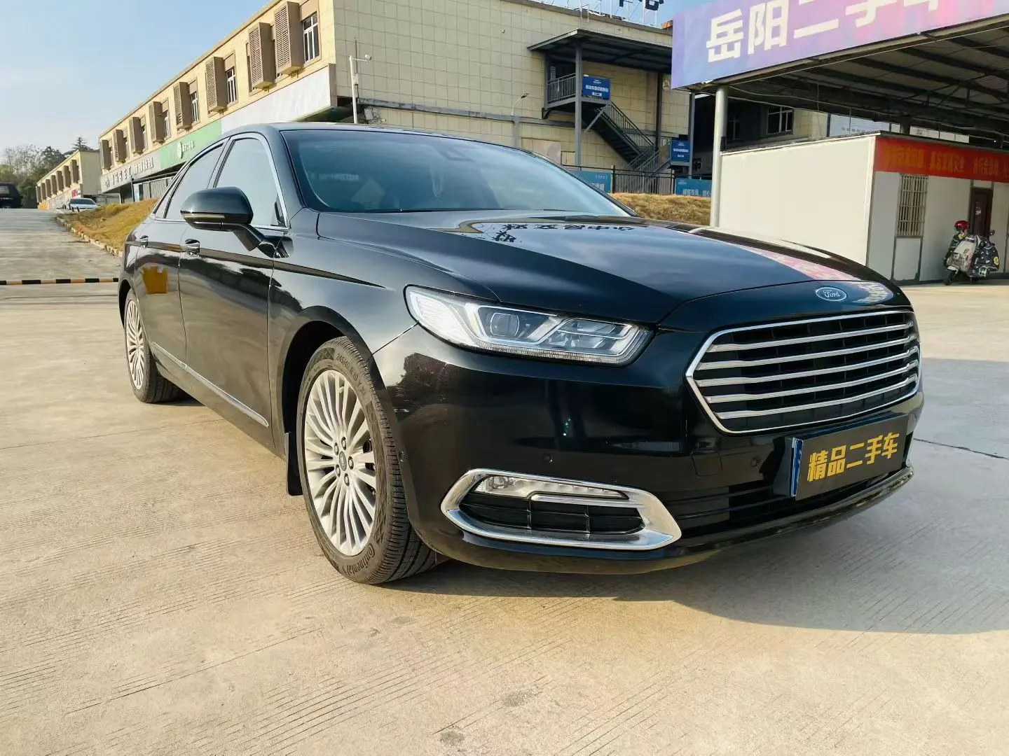 Ford Taurus  из Китая