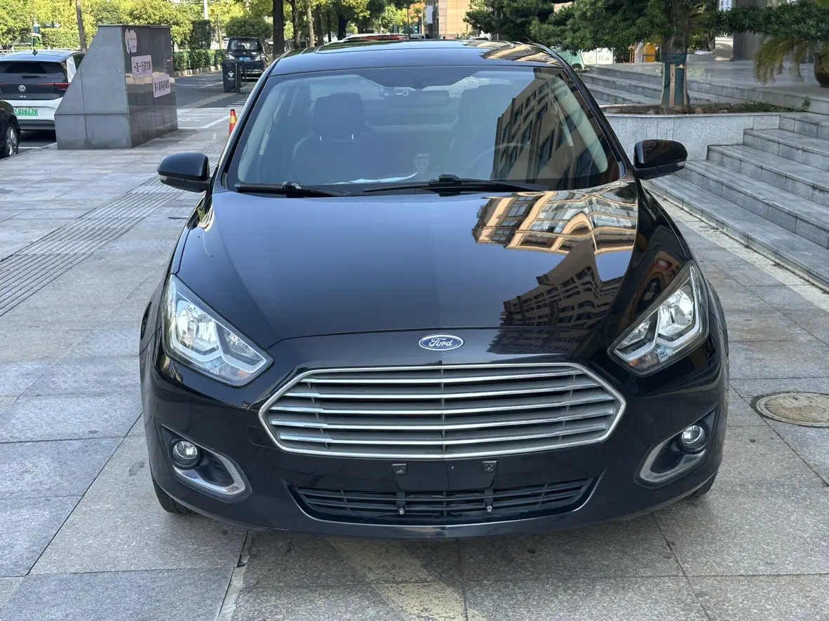 Ford Forrest  из Китая