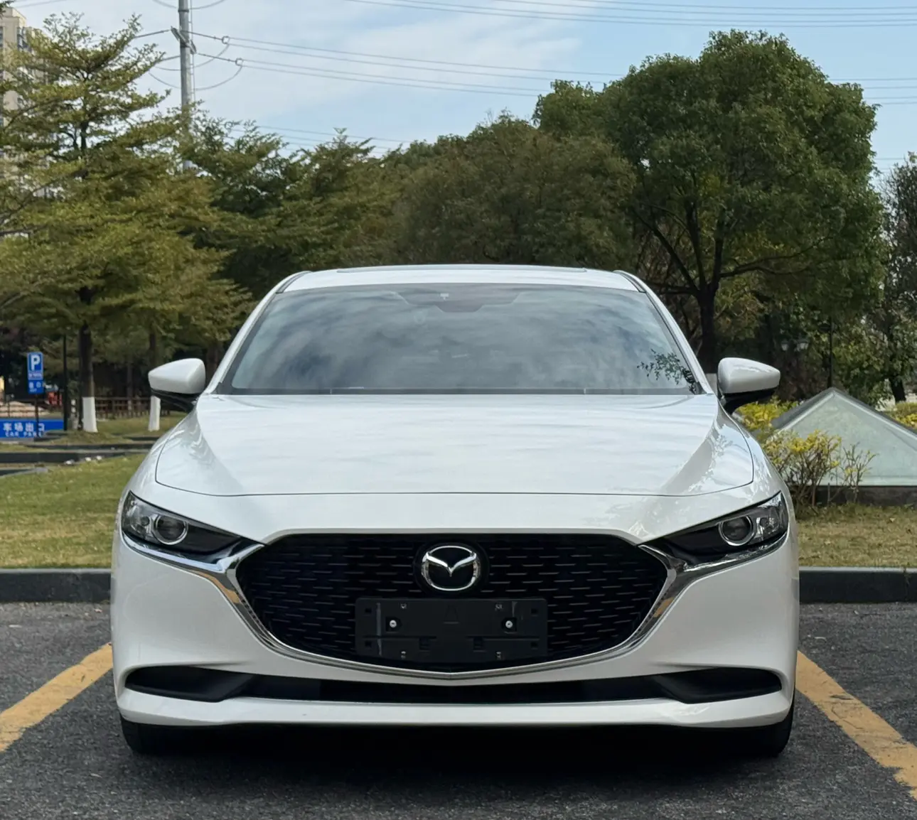 Mazda Axela (Mazda3)  из Китая