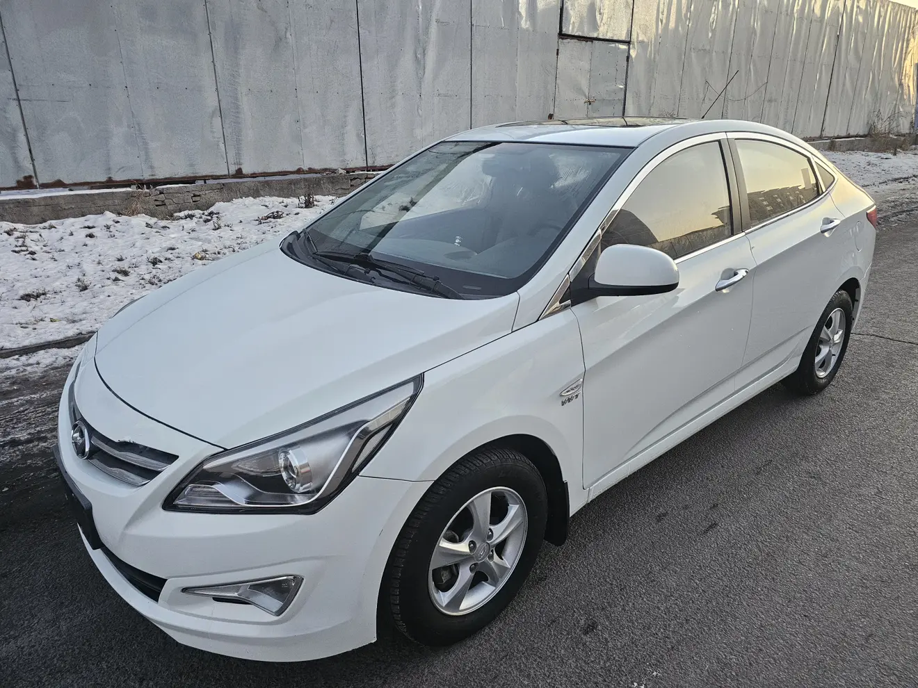Hyundai Verna (Rena)  из Китая