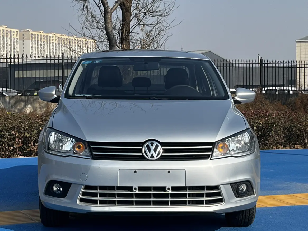 Volkswagen Jetta  из Китая