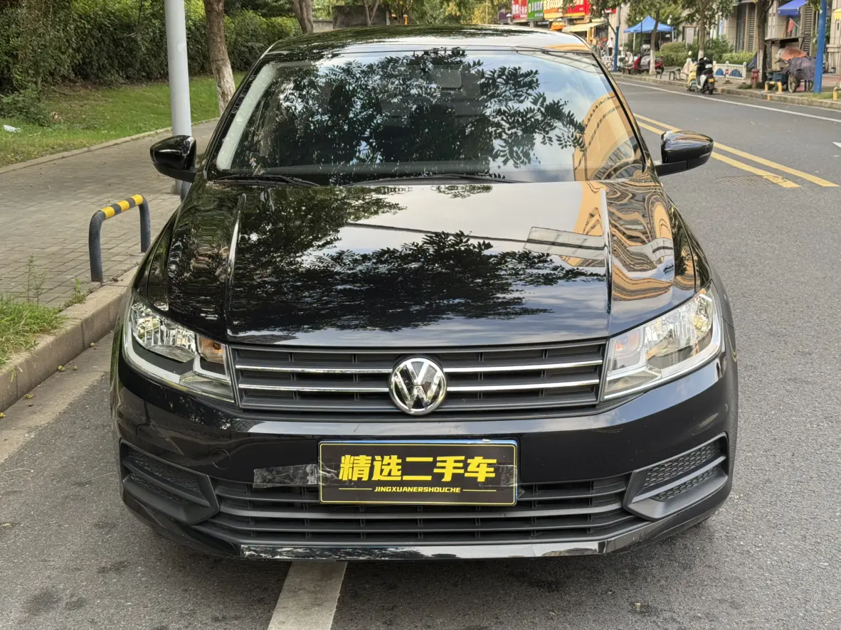 Volkswagen Santana  из Китая