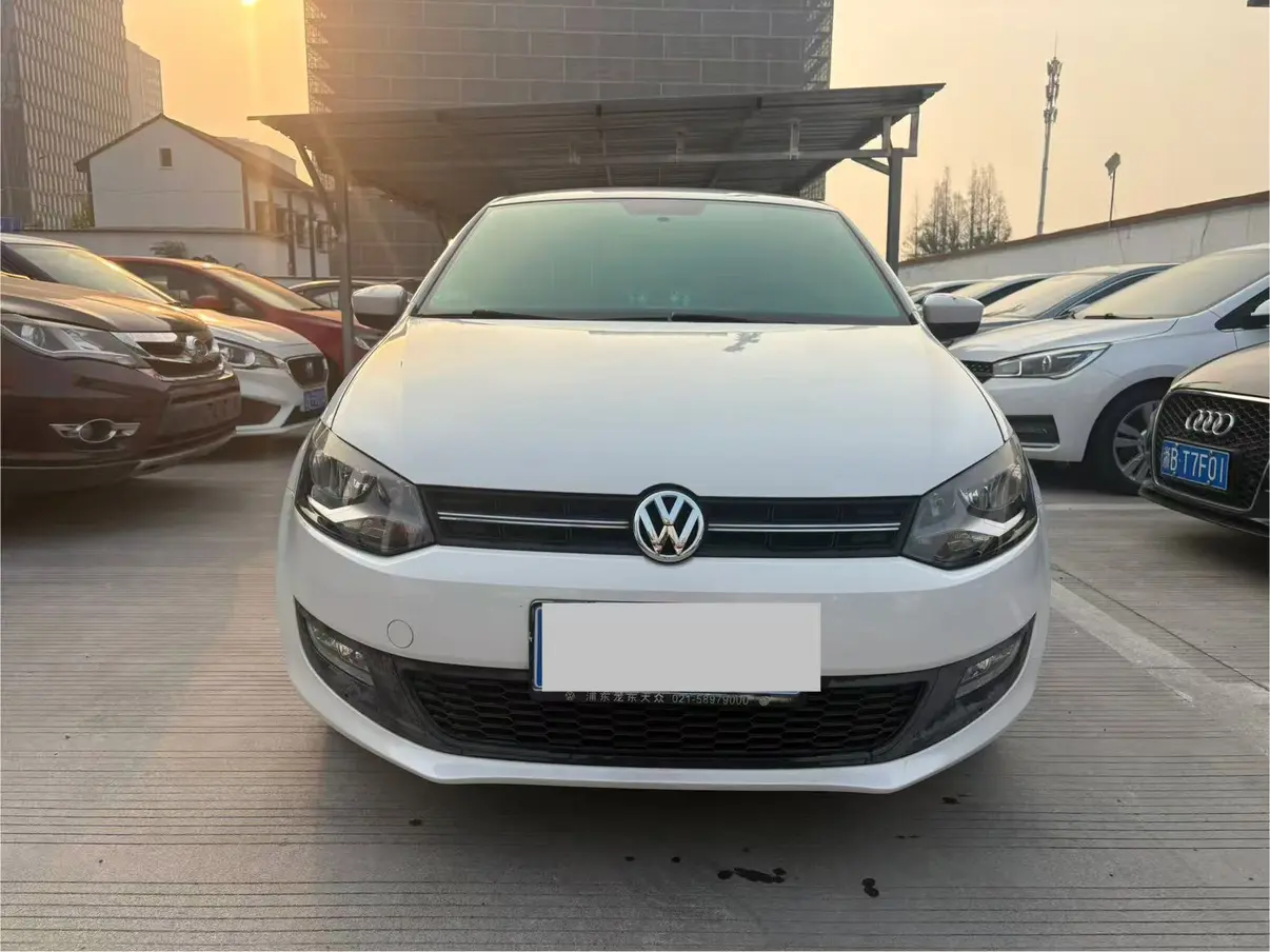 Volkswagen Polo  из Китая