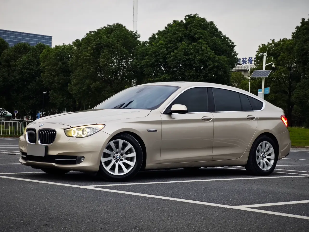 BMW 5 Series GT  из Китая