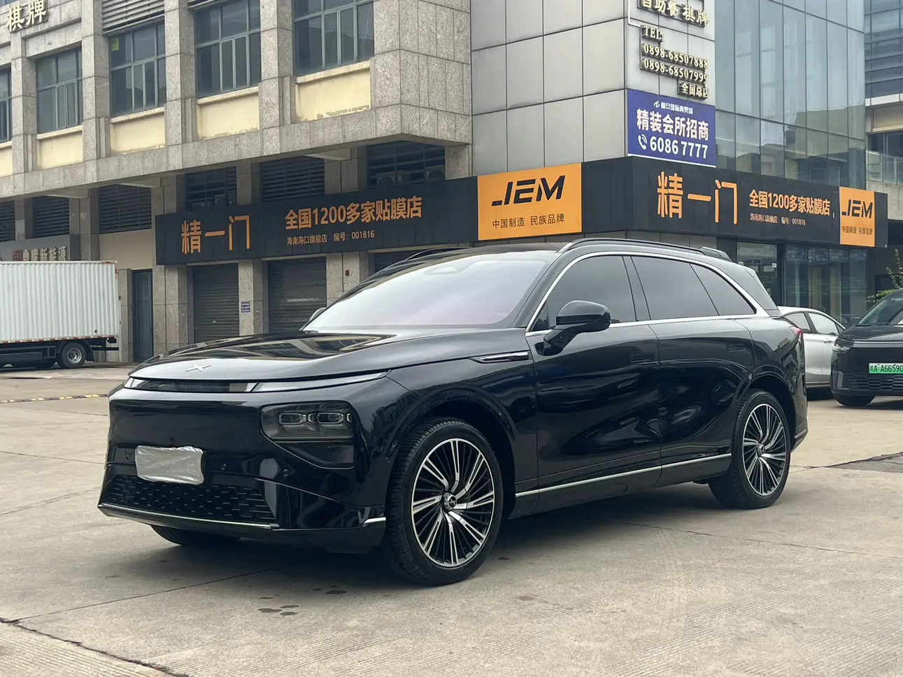 Xpeng G9  из Китая