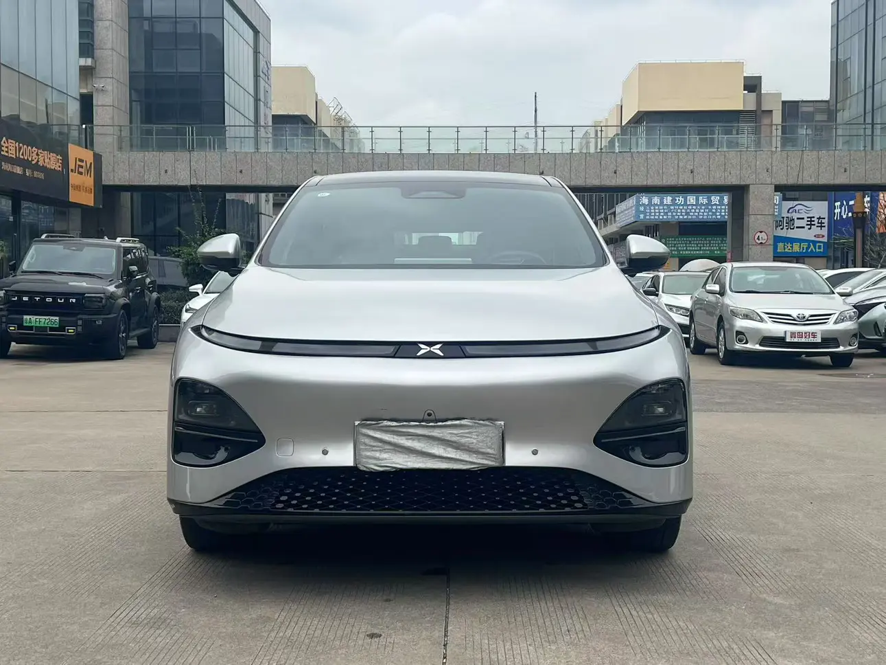 Xpeng G6  из Китая