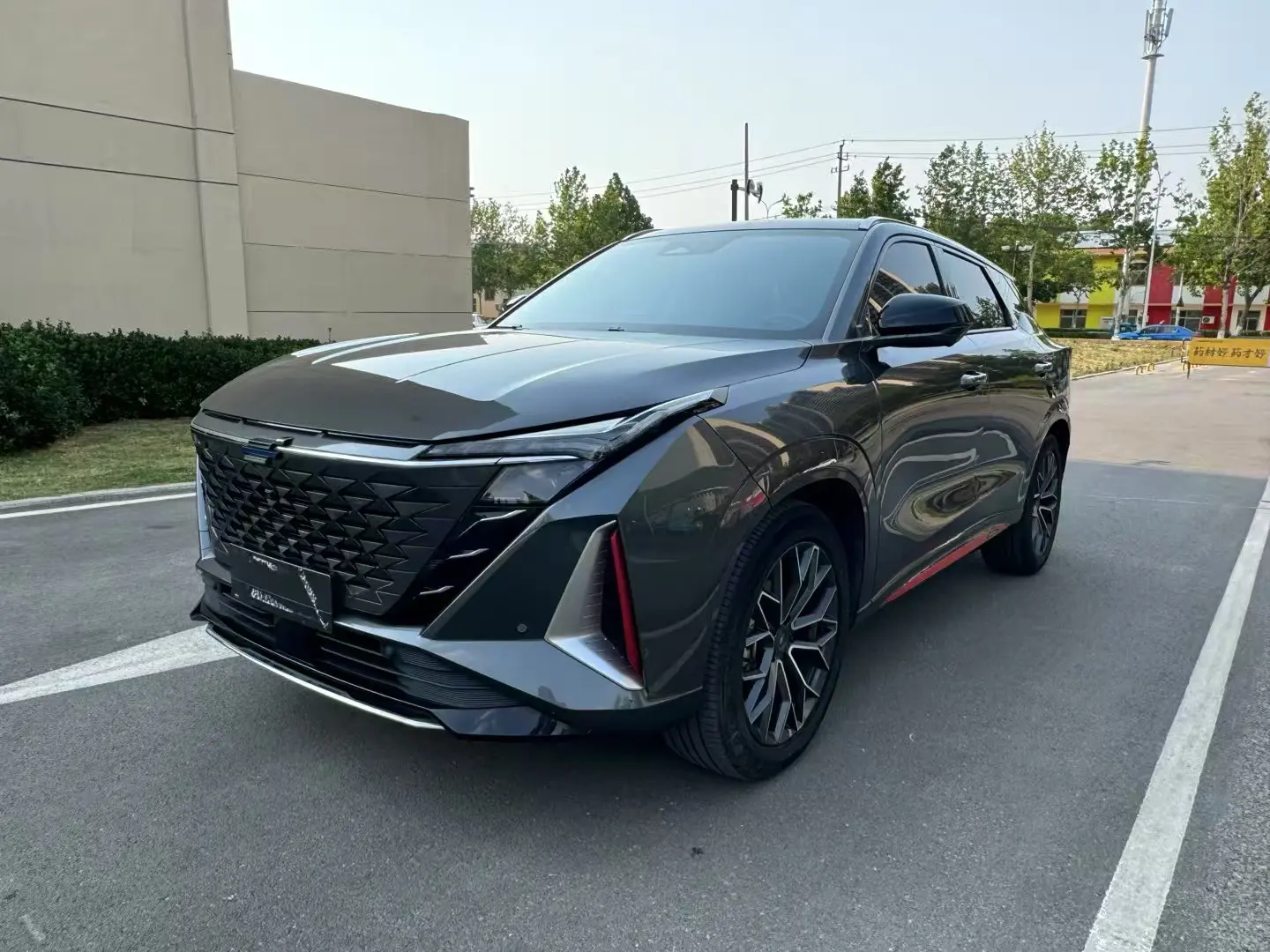 Oshan Changan Auchan Z6 iDD new energy  из Китая