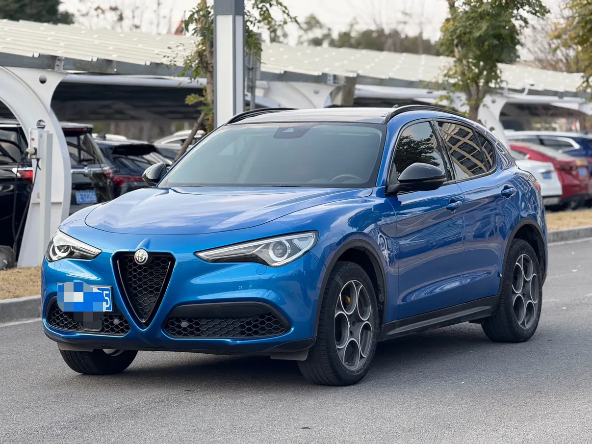 Alfa romeo Stelvio  из Китая