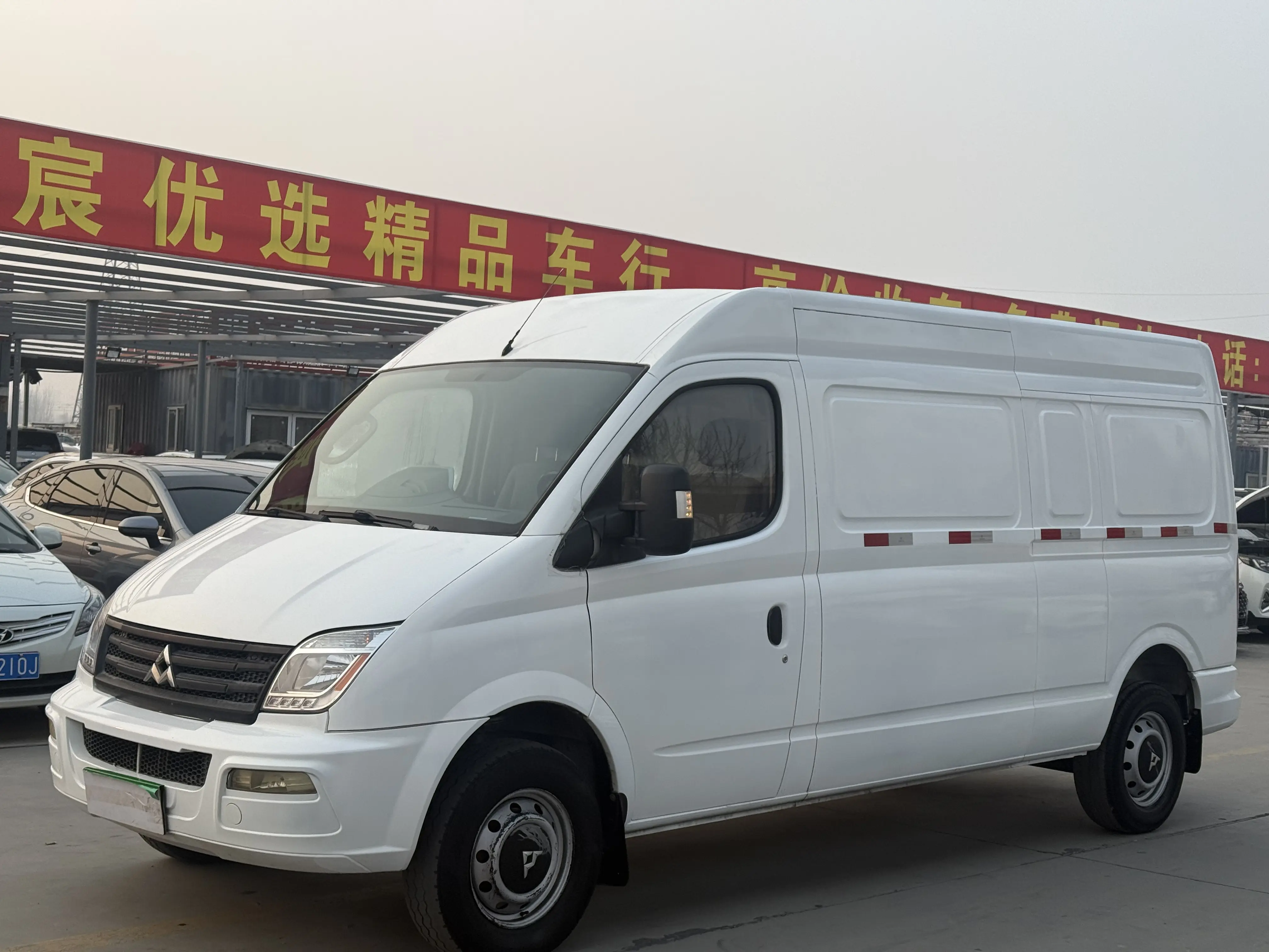 Datong Xintu V80  из Китая