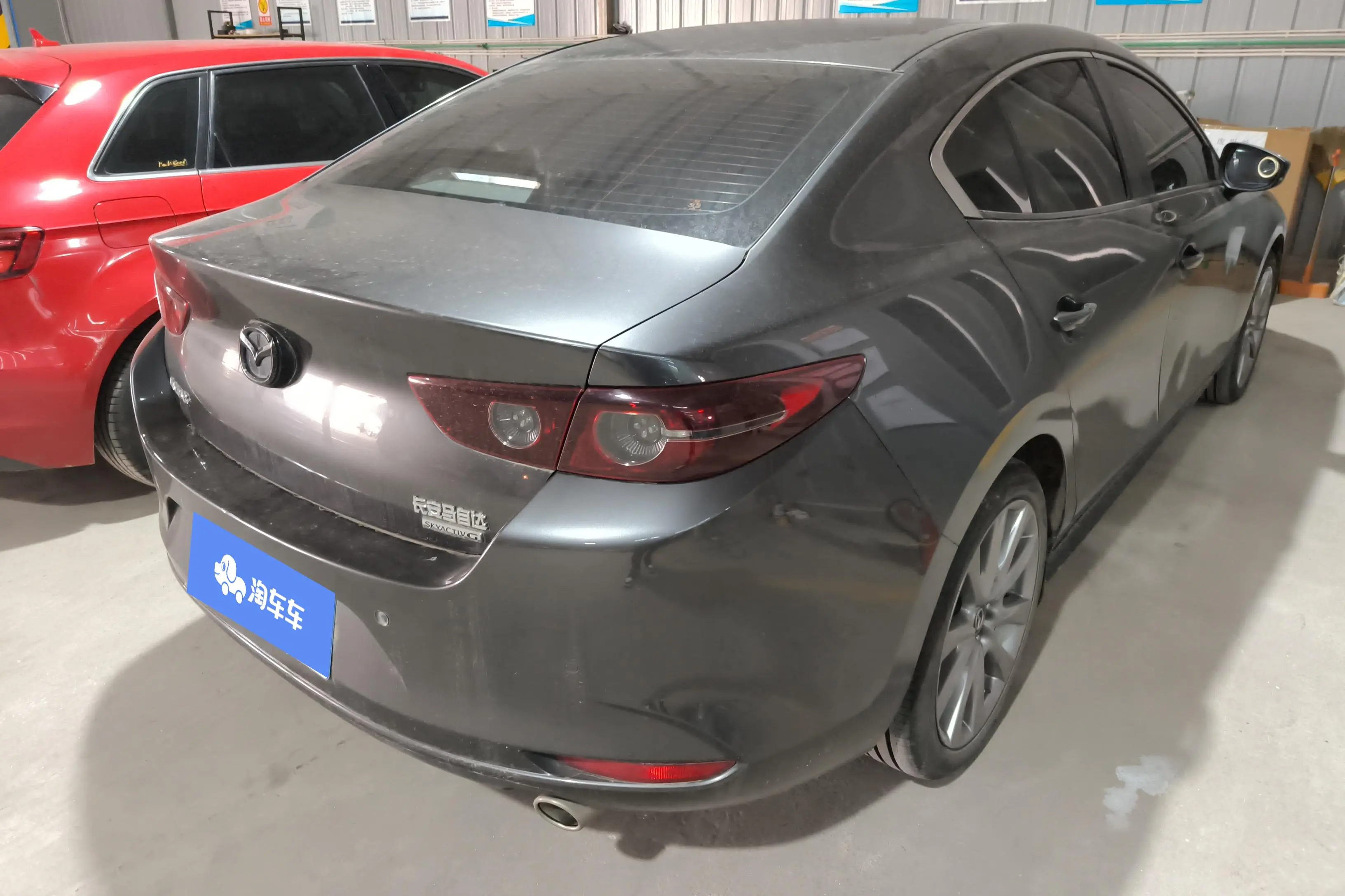 Mazda Axela (Mazda3)  из Китая