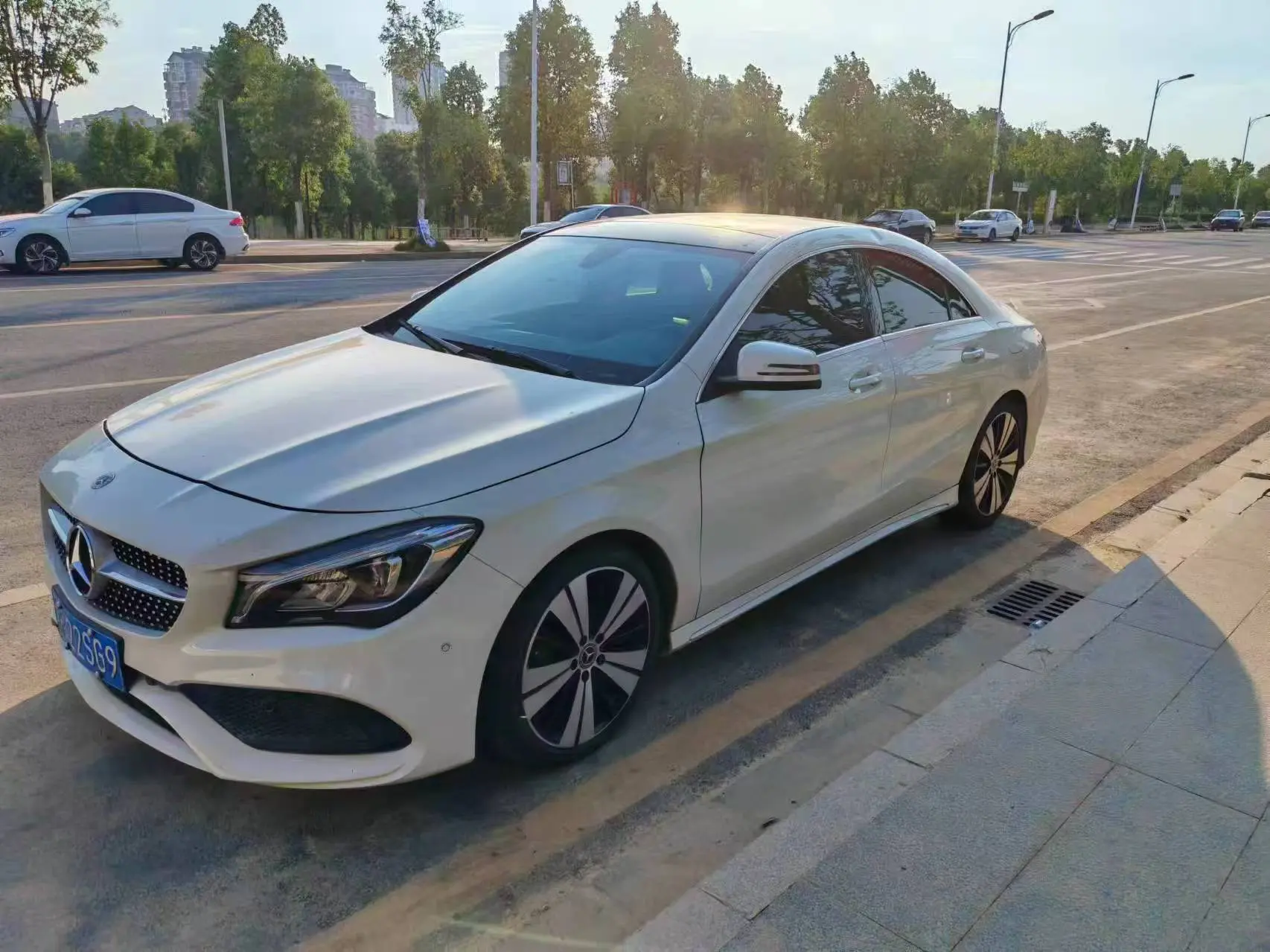 Mercedes-Benz Mercedes CLA  из Китая