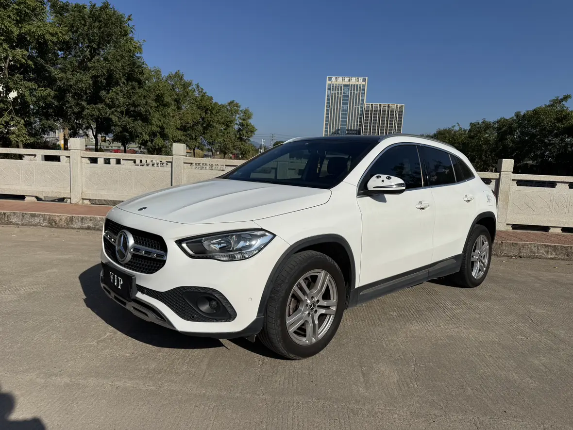 Mercedes-Benz GLA  из Китая