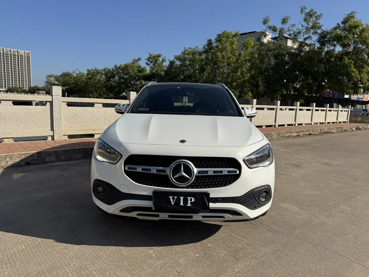 Mercedes-Benz GLA  из Китая
