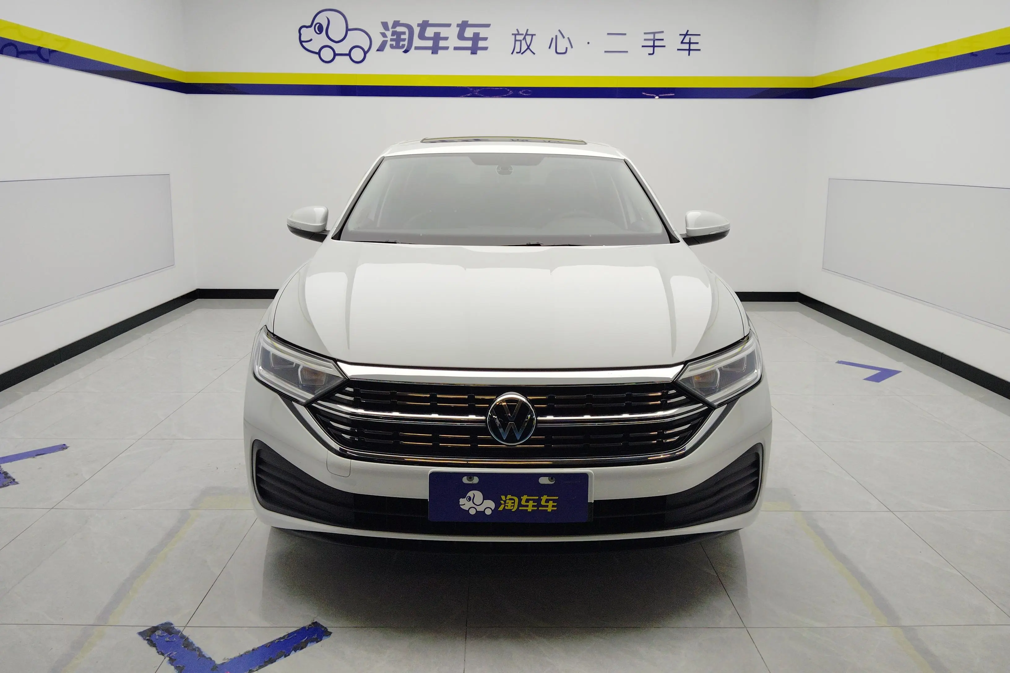 Volkswagen Sagitar  из Китая