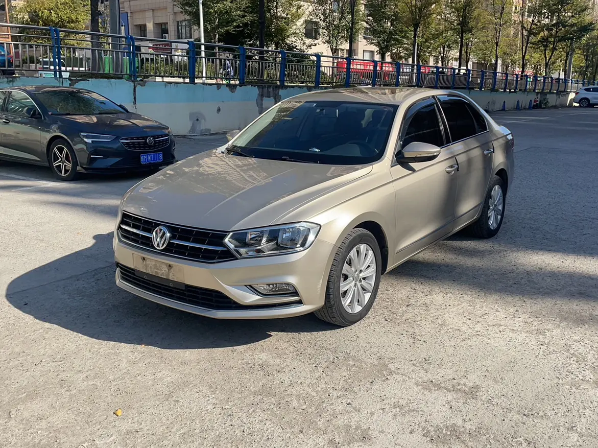 Volkswagen Bora  из Китая