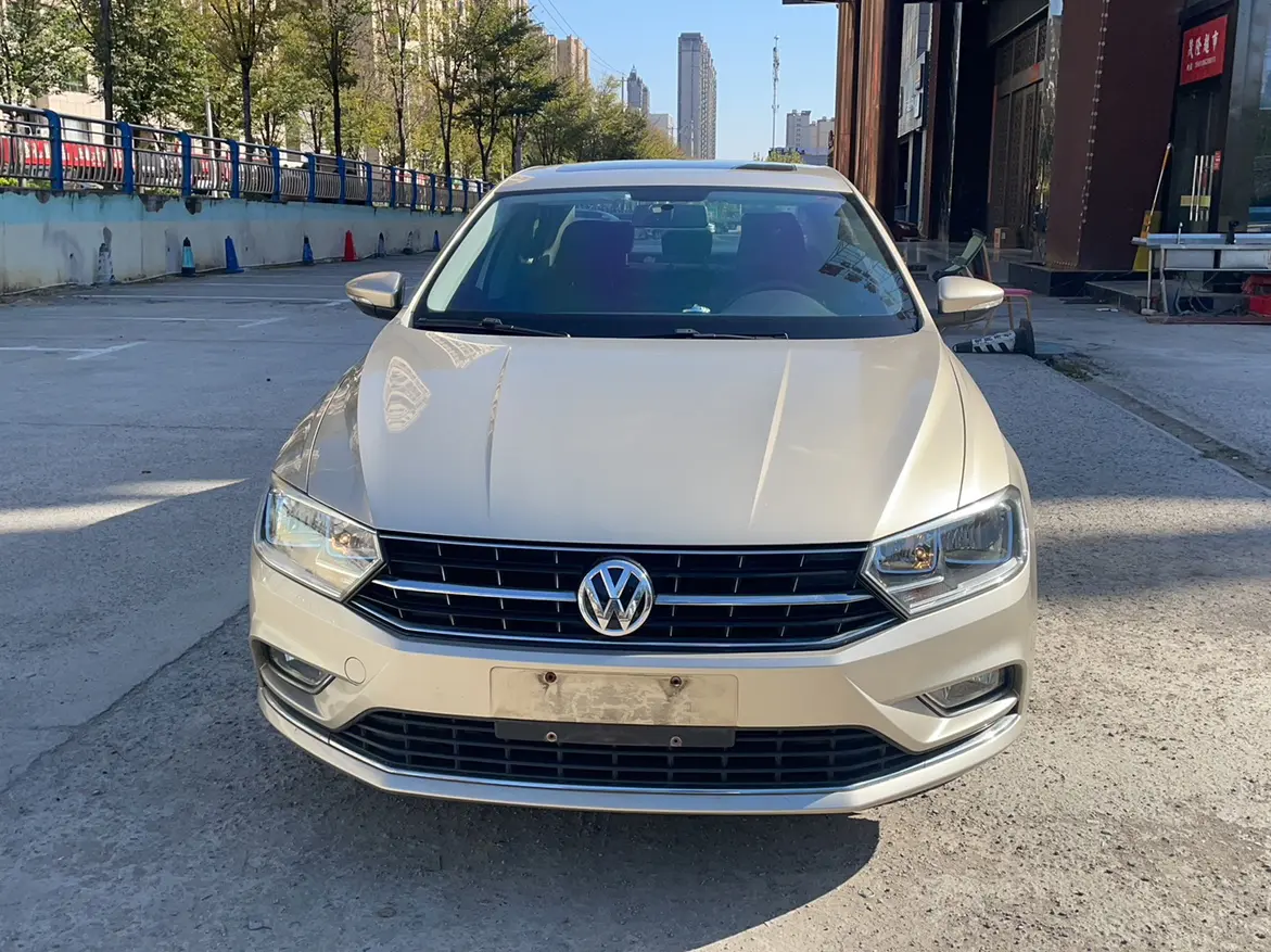 Volkswagen Bora  из Китая