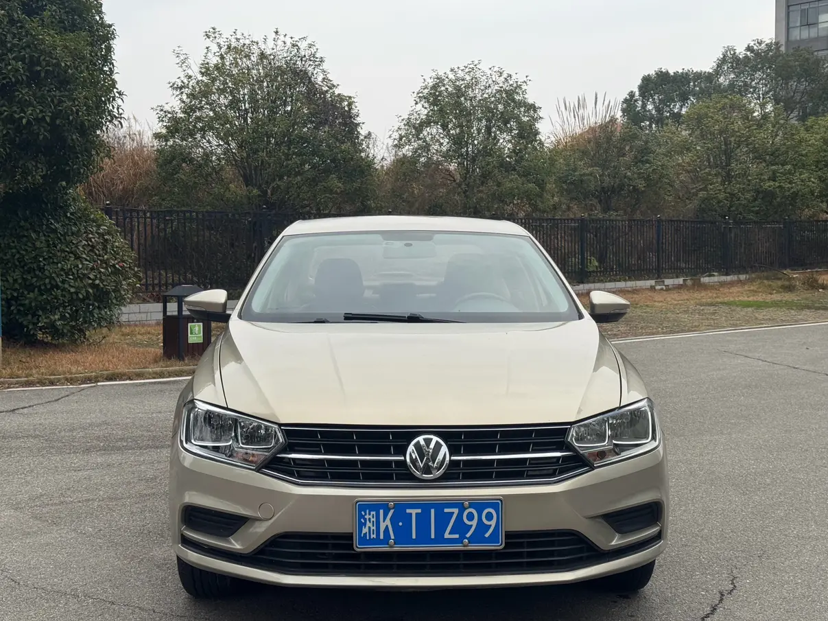 Volkswagen Bora  из Китая