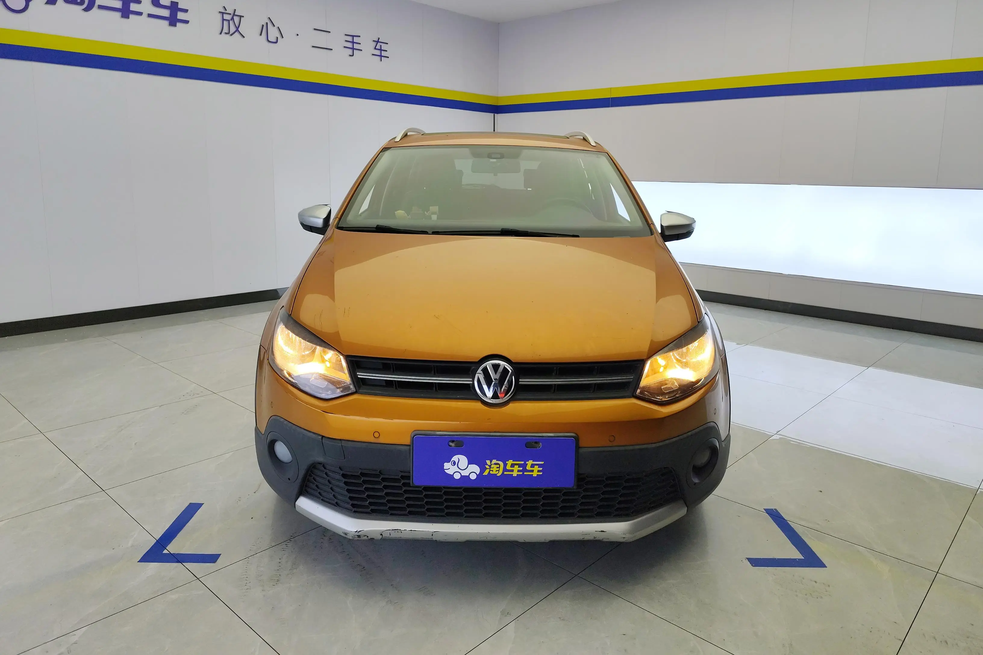 Volkswagen Polo  из Китая