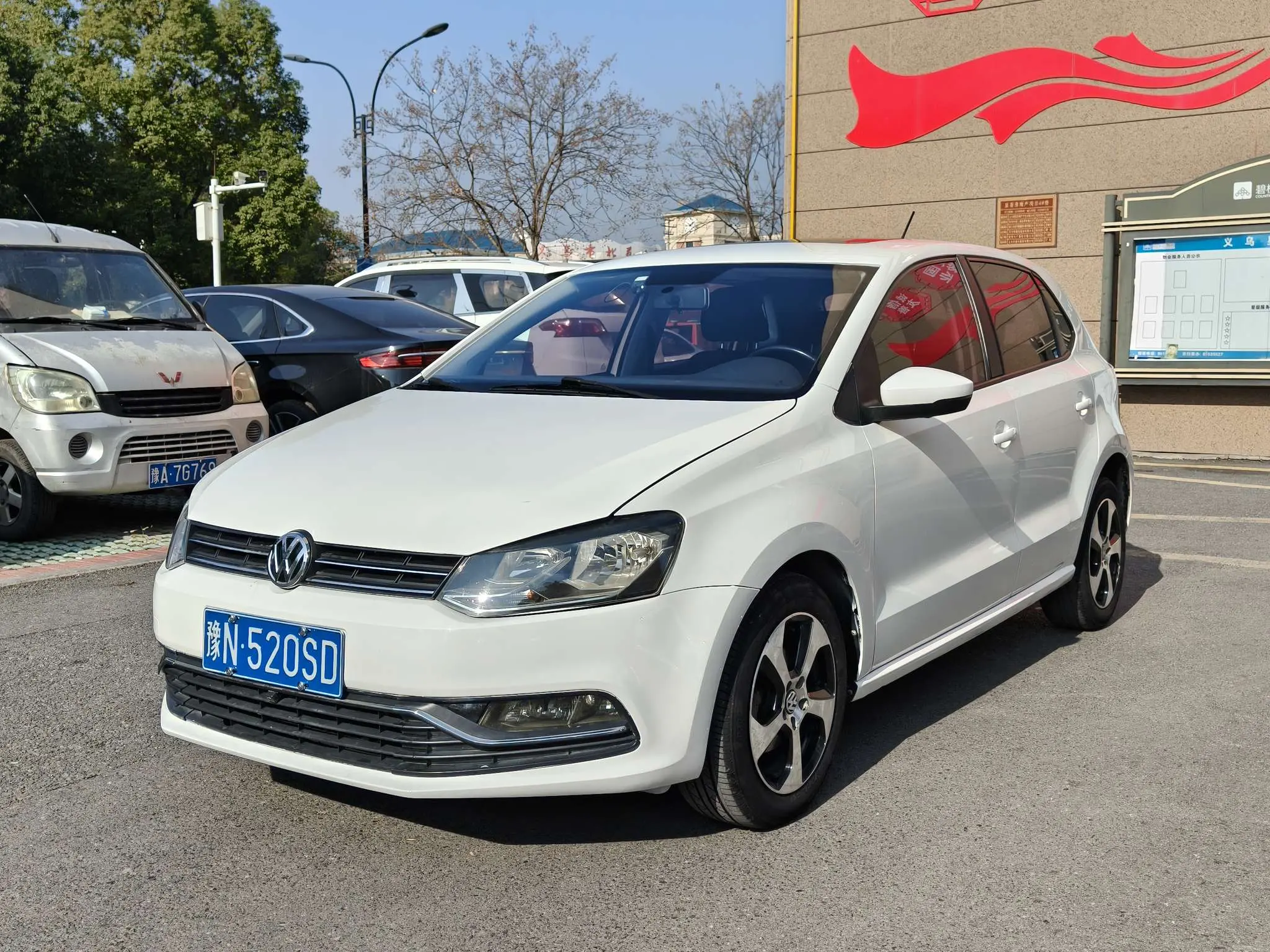 Volkswagen Polo  из Китая