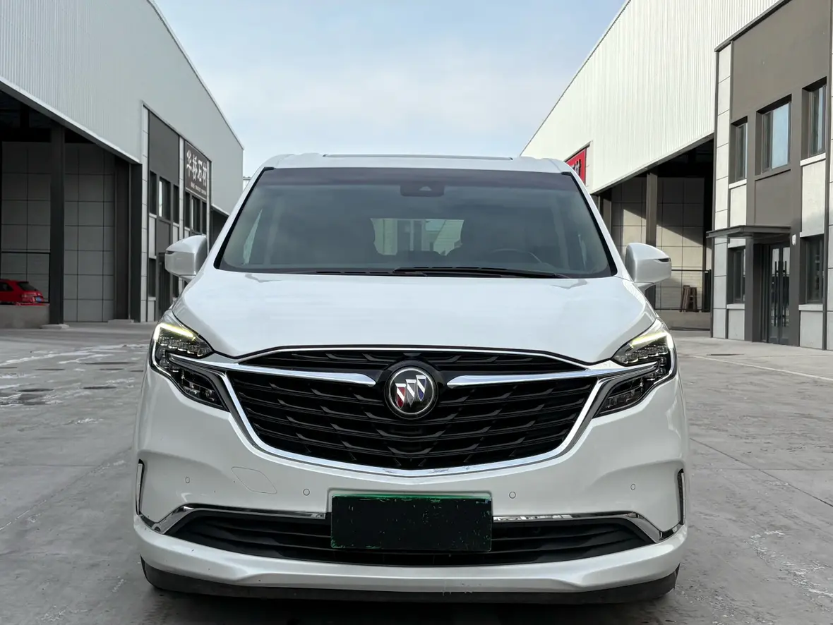 Buick GL8  из Китая