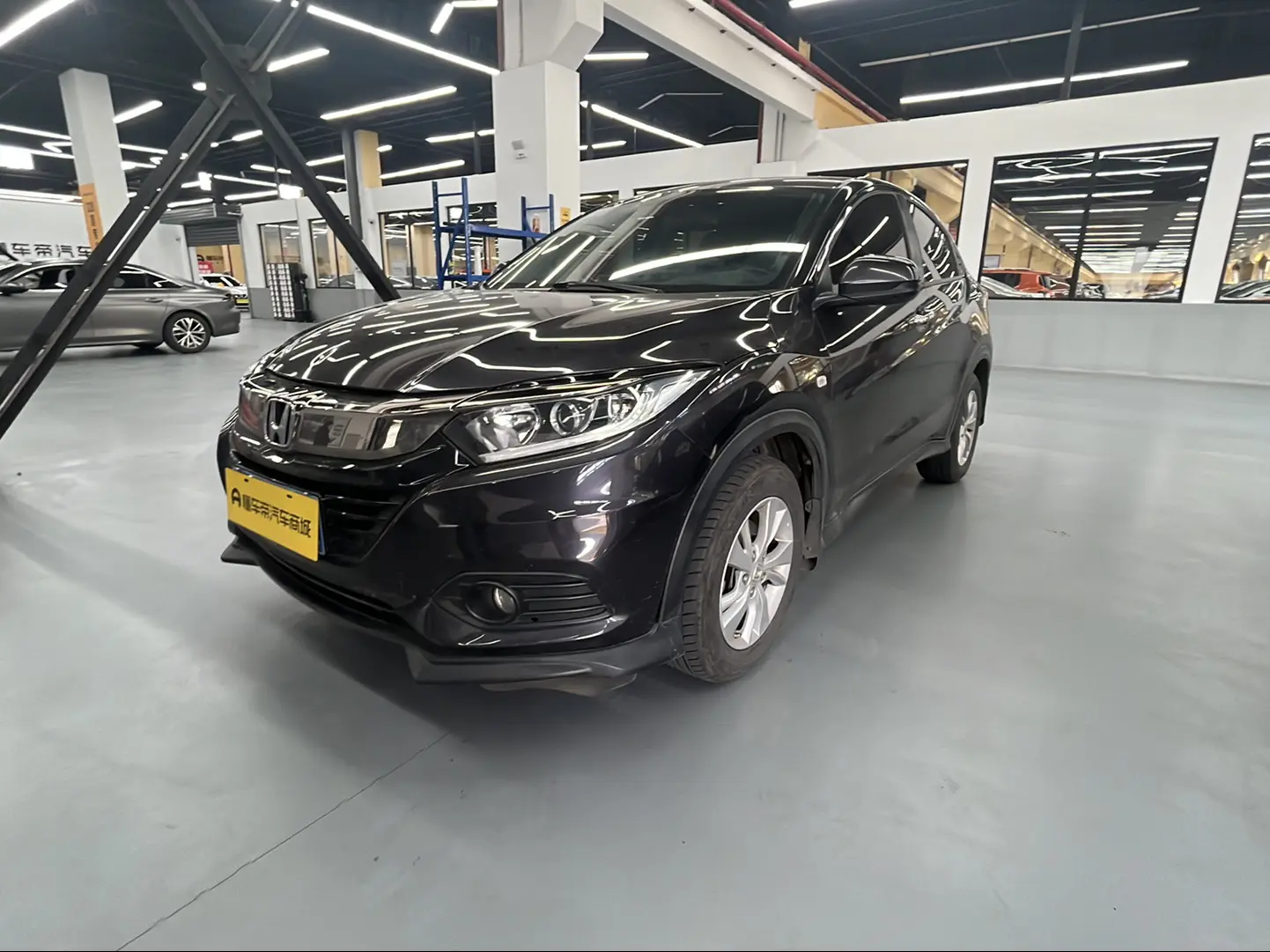 Honda Vezel (Binzhi)  из Китая