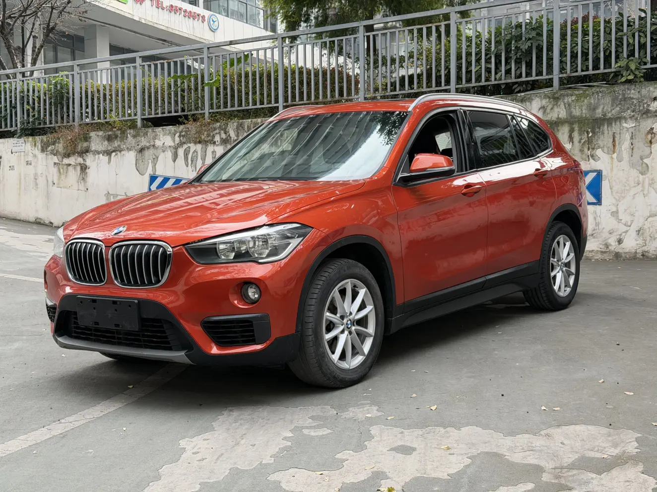 BMW X1  из Китая