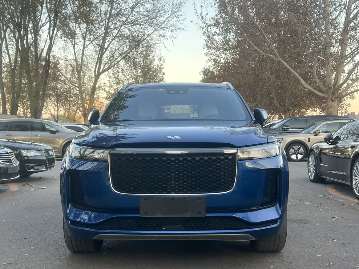 Li ONE (Ideal ONE)  из Китая