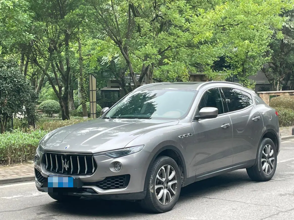 Maserati Levante  из Китая