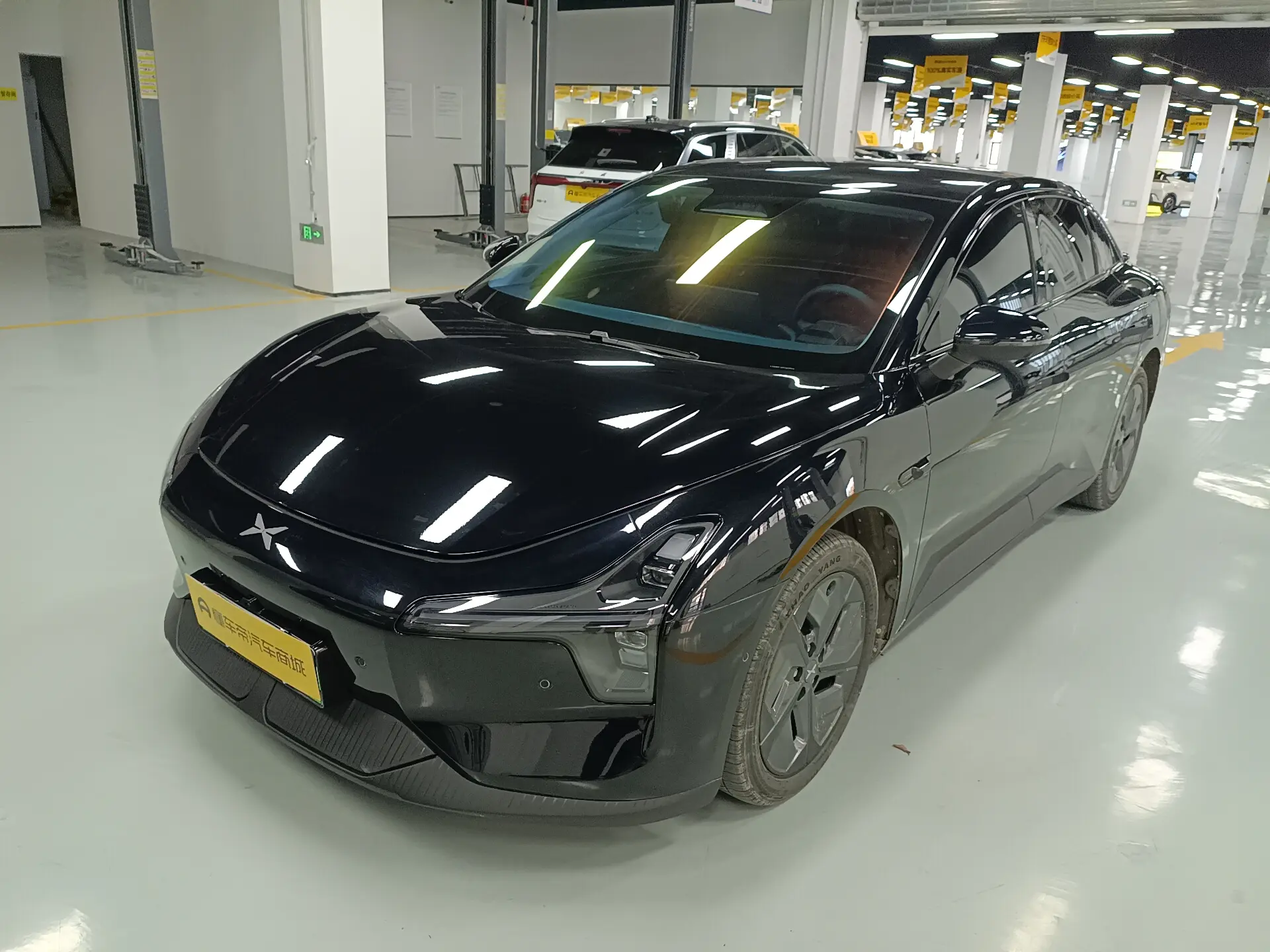 Xpeng Xiaopeng MONA M03  из Китая