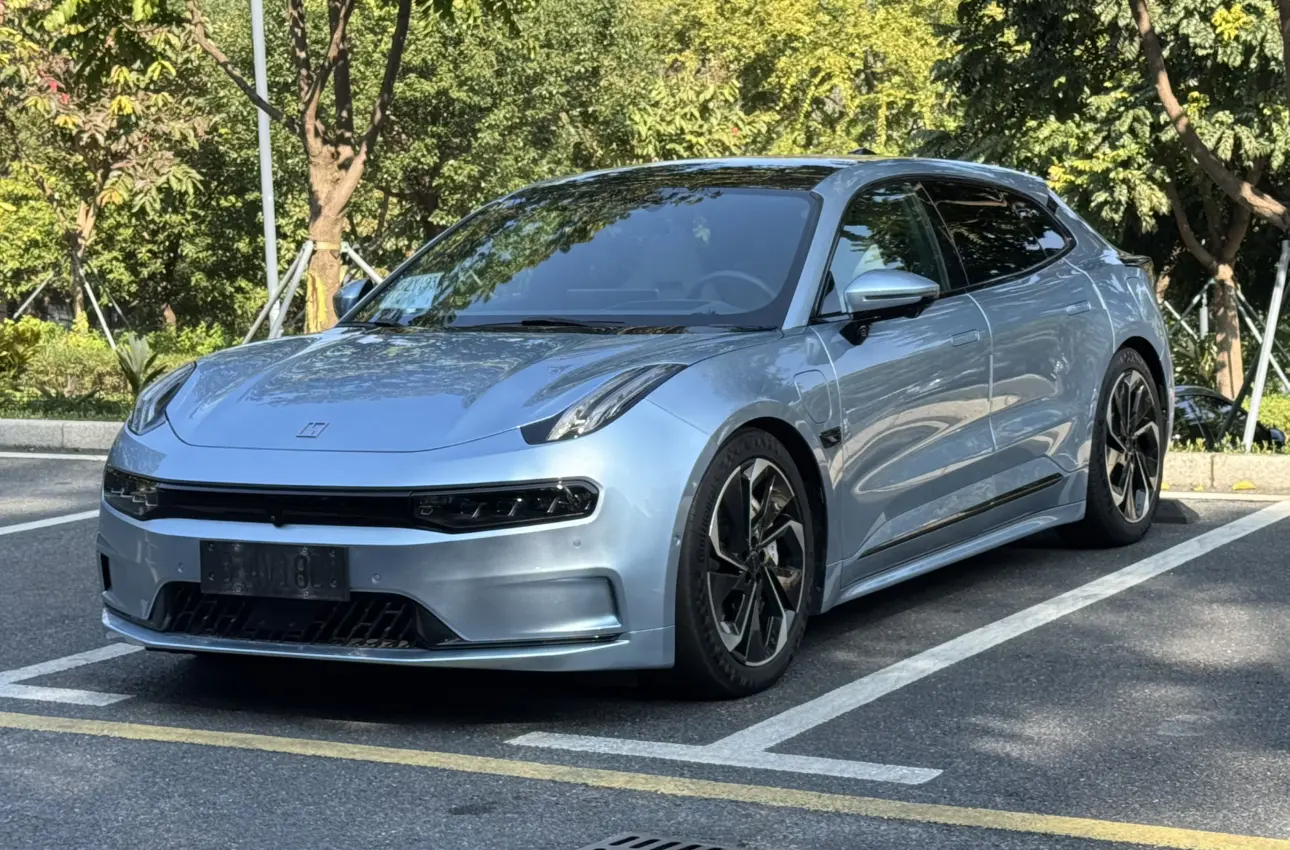 ZEEKR 001  из Китая