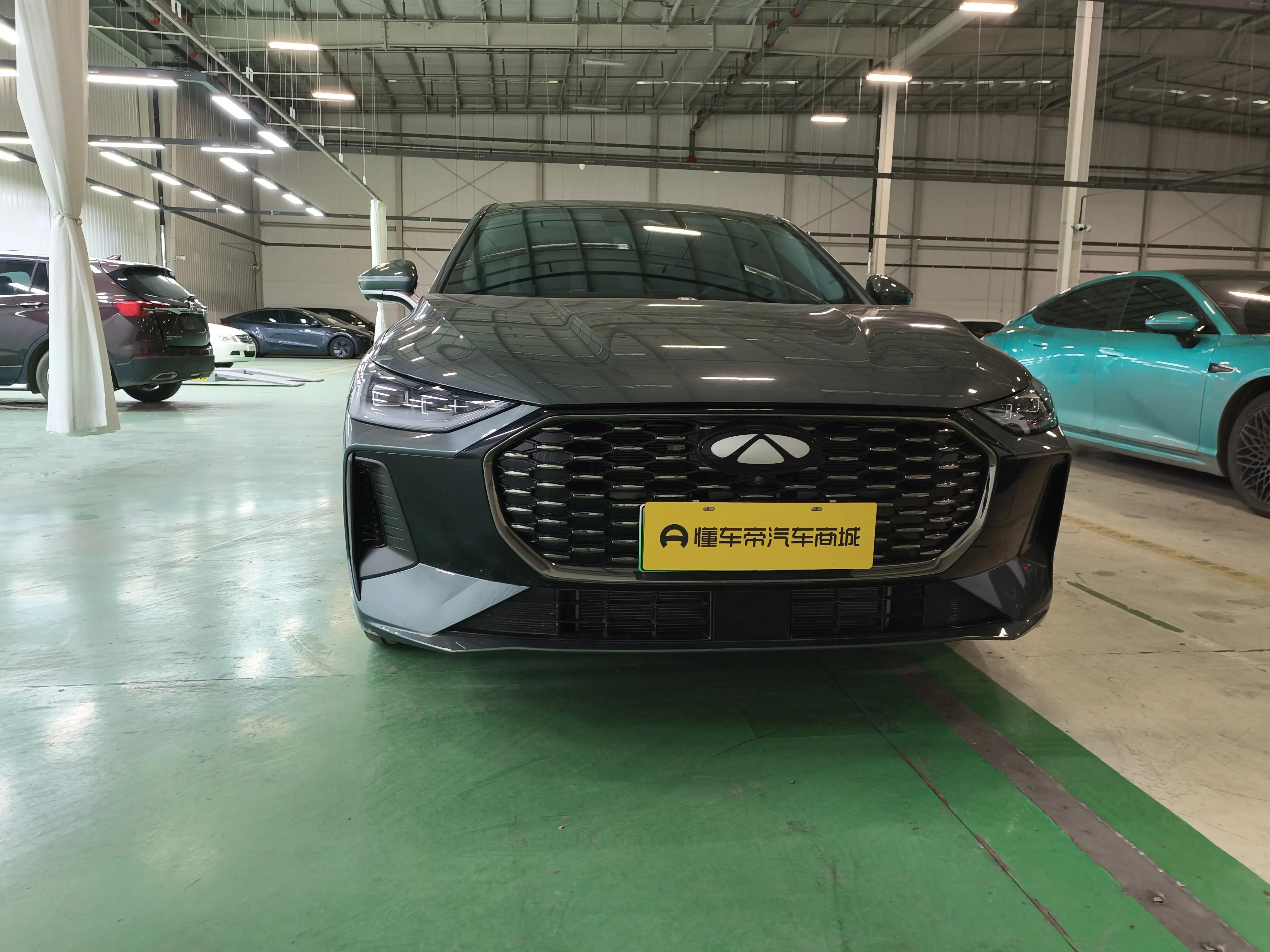 Chery Fengyun A8L  из Китая