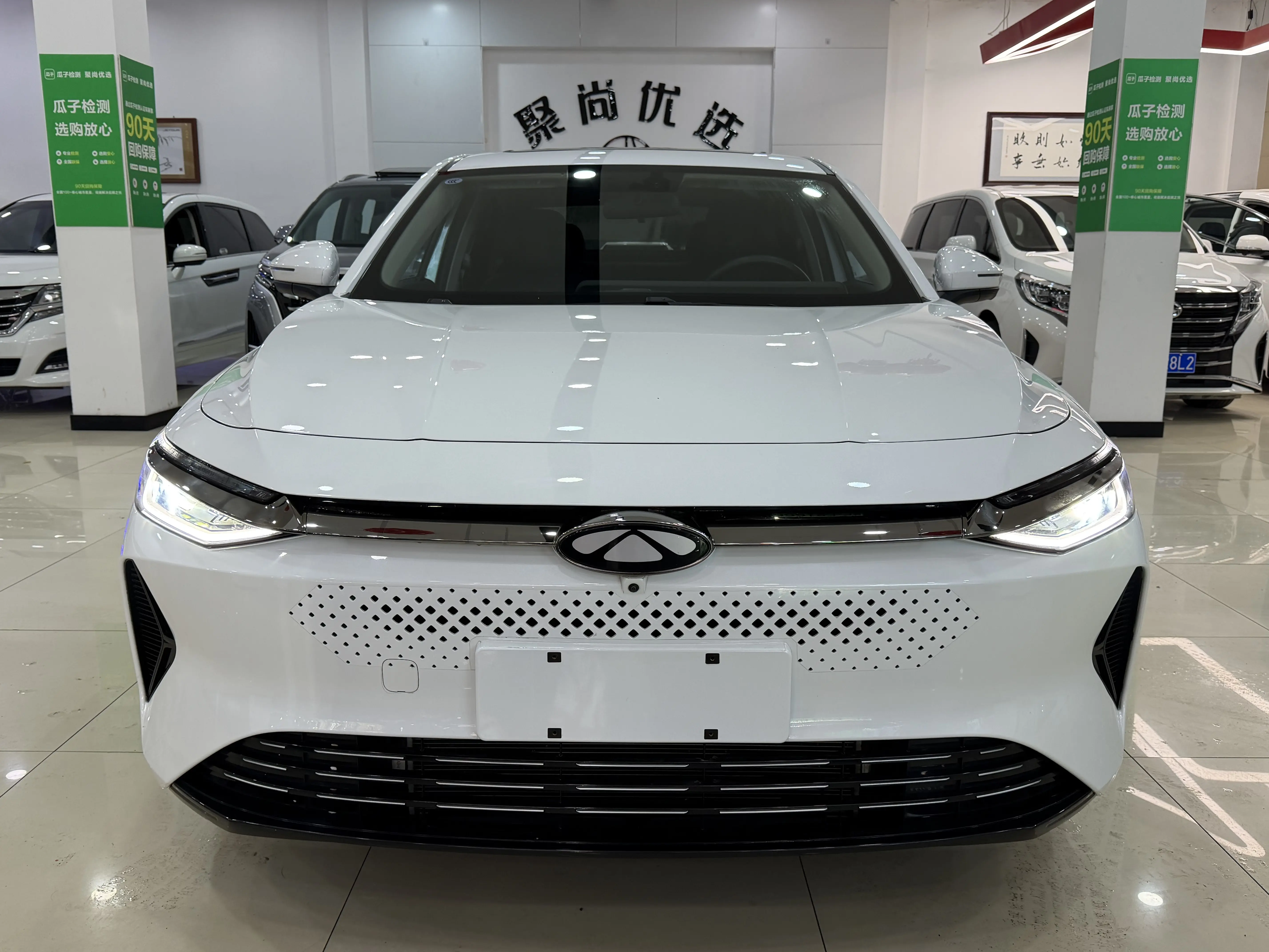Chery Fengyun A8  из Китая