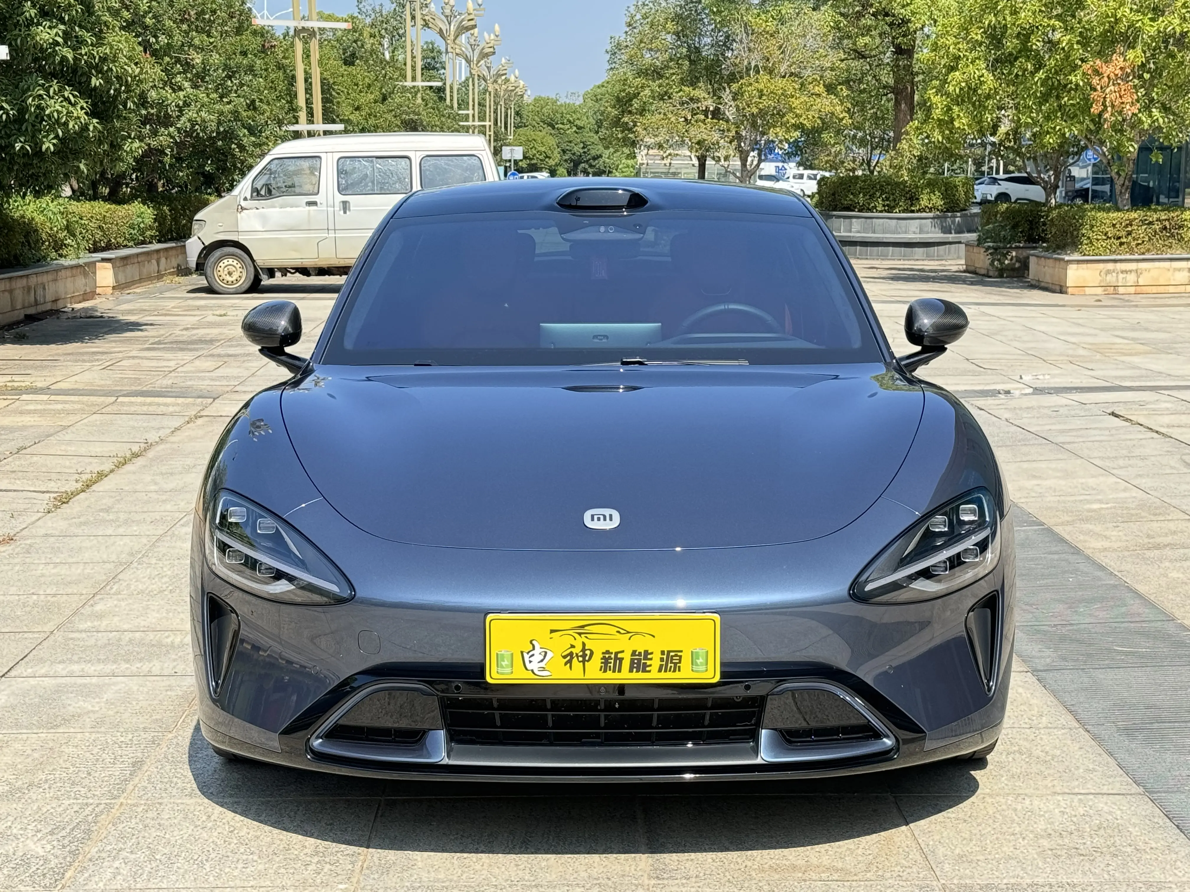 Xiaomi car Xiaomi SU7  из Китая