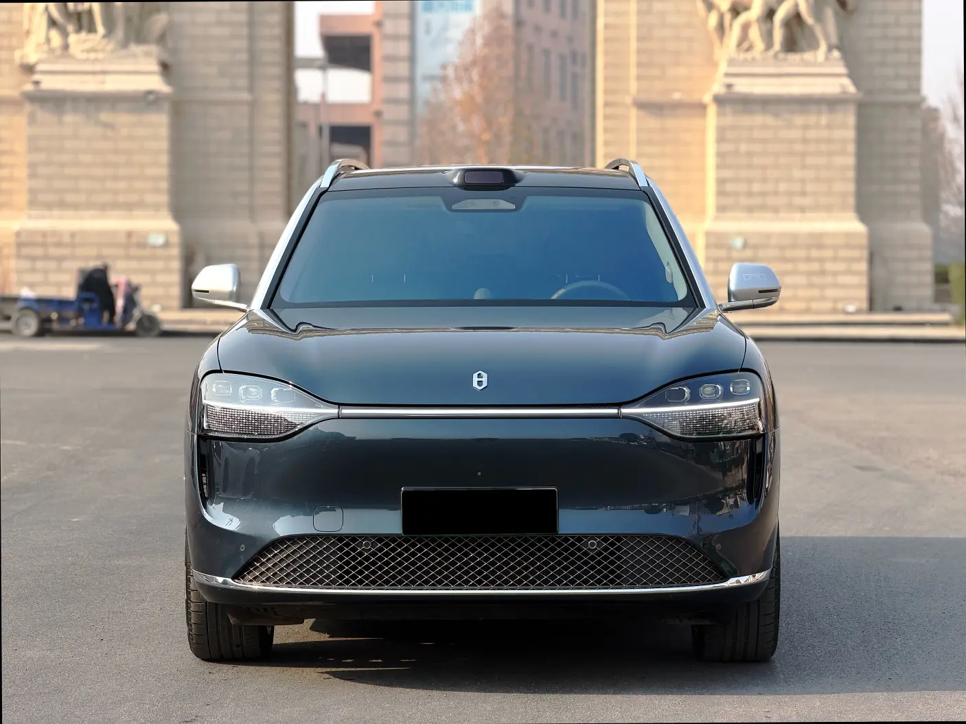 AITO M9 (Wenjie M9)  из Китая