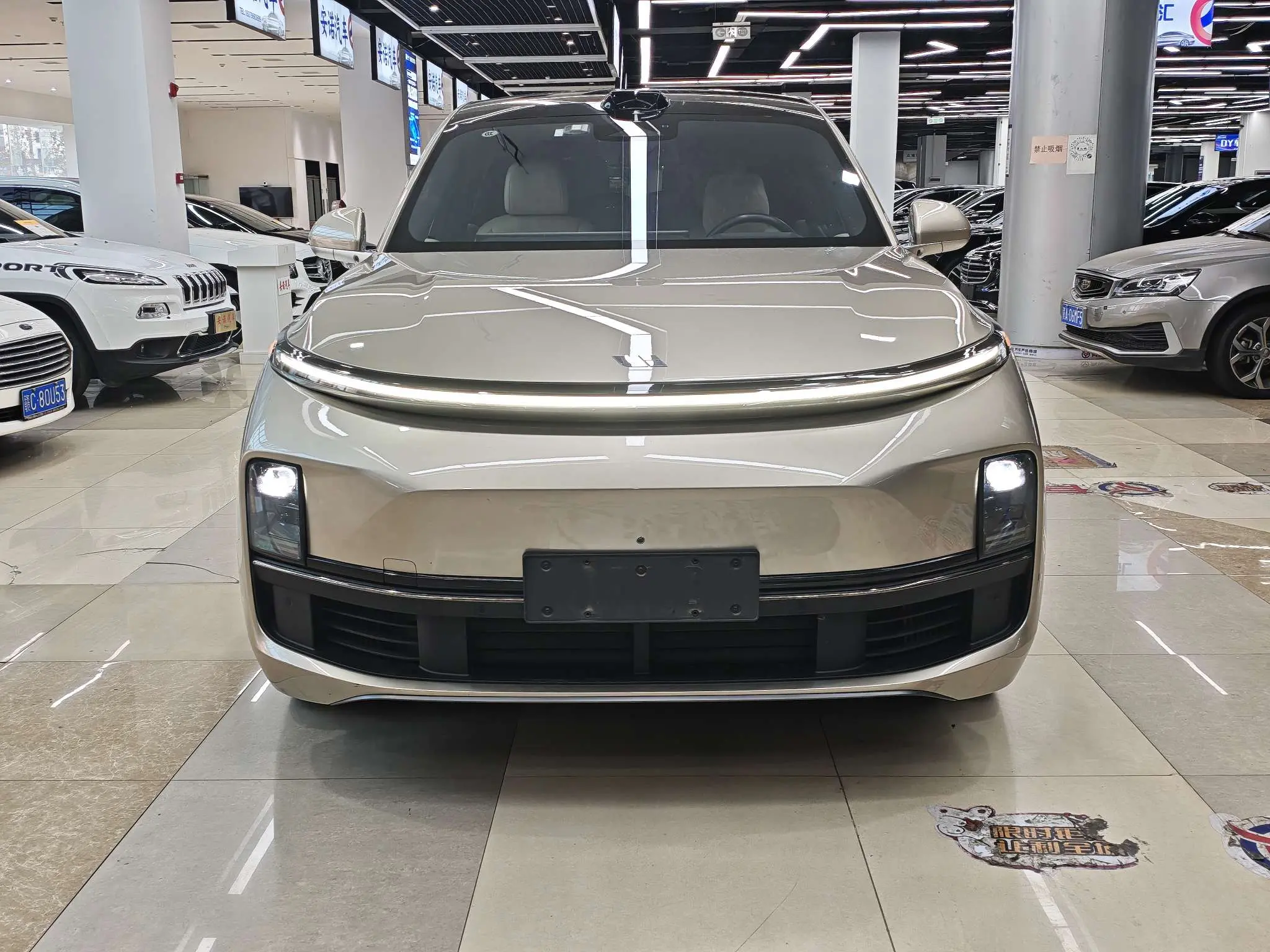 Li L9 (Ideal L9)  из Китая