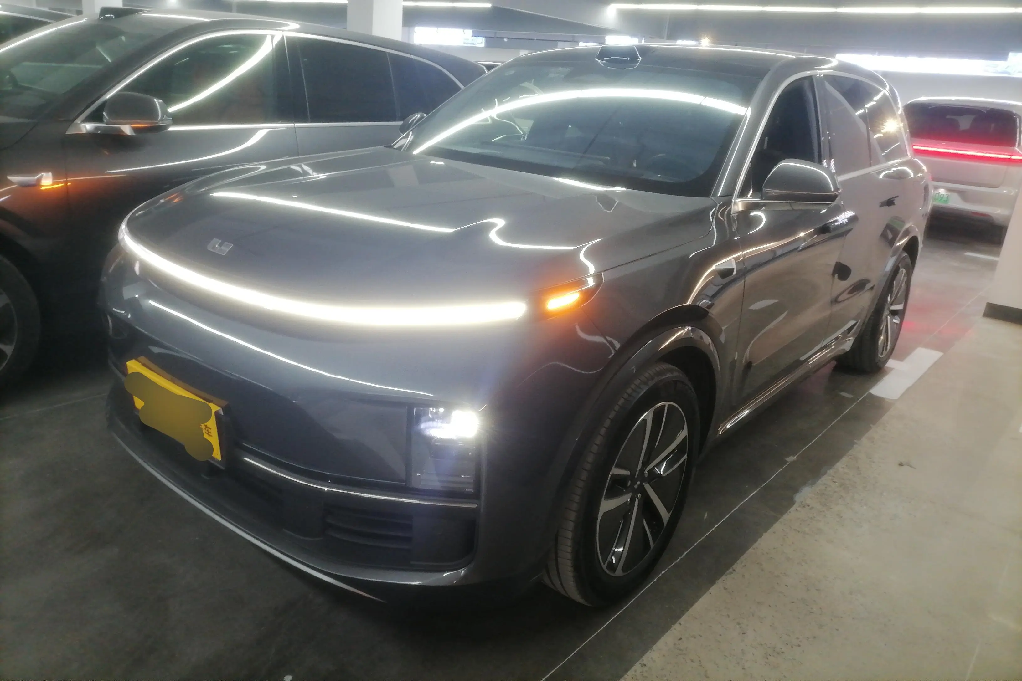 Li L8 (Ideal L8)  из Китая