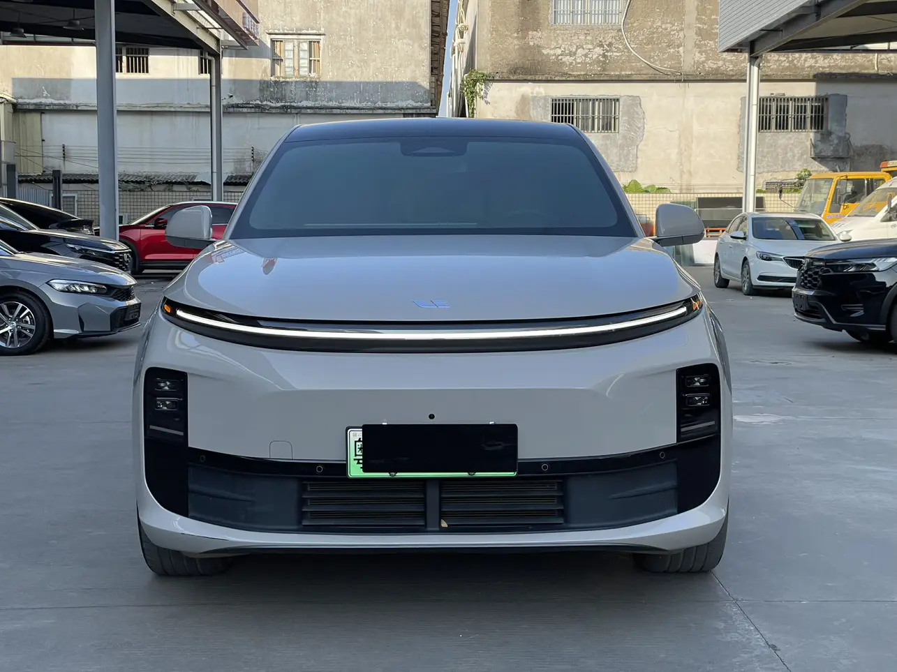 Li L6 (Ideal L6)  из Китая