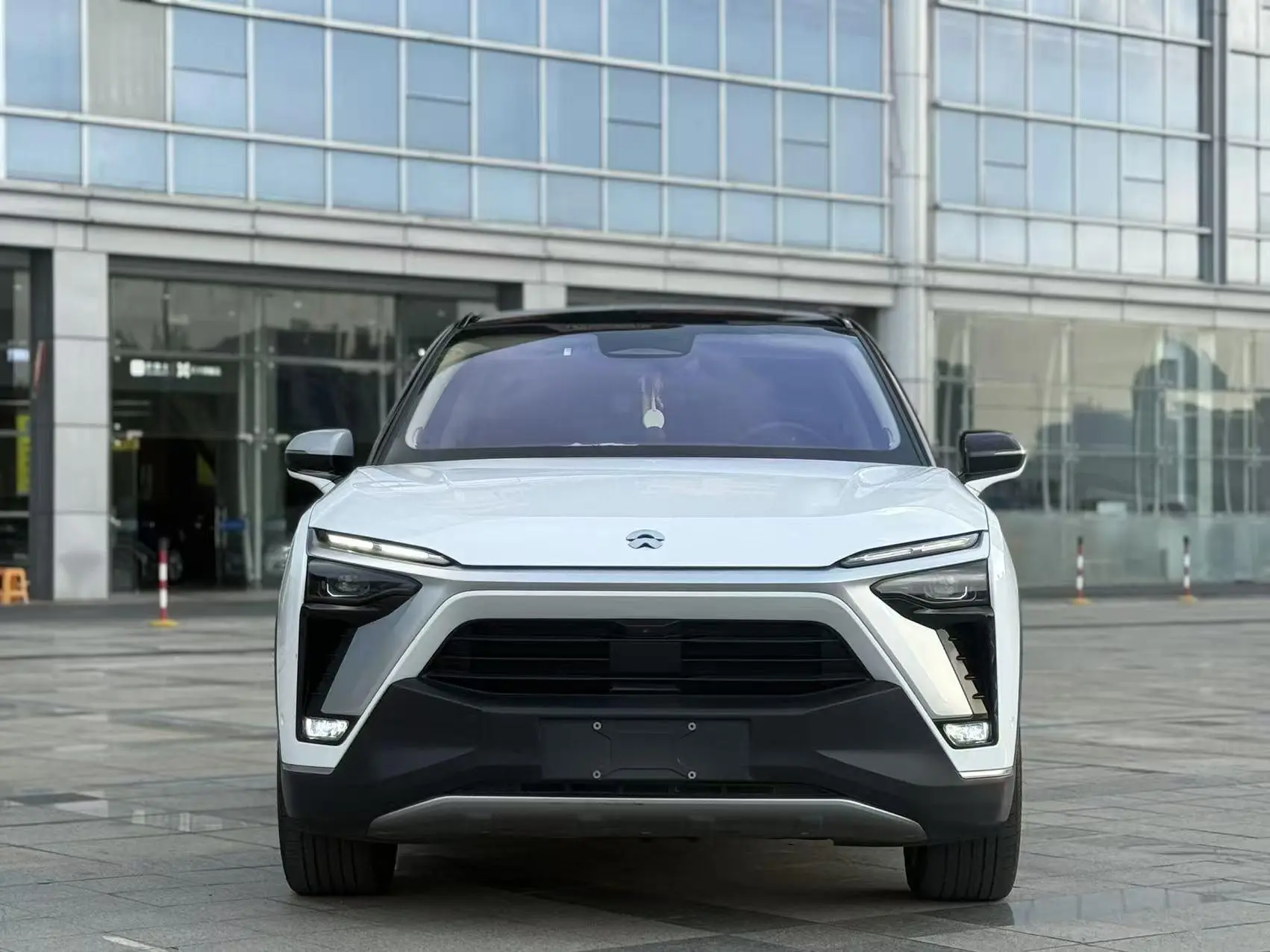 NIO ES8  из Китая