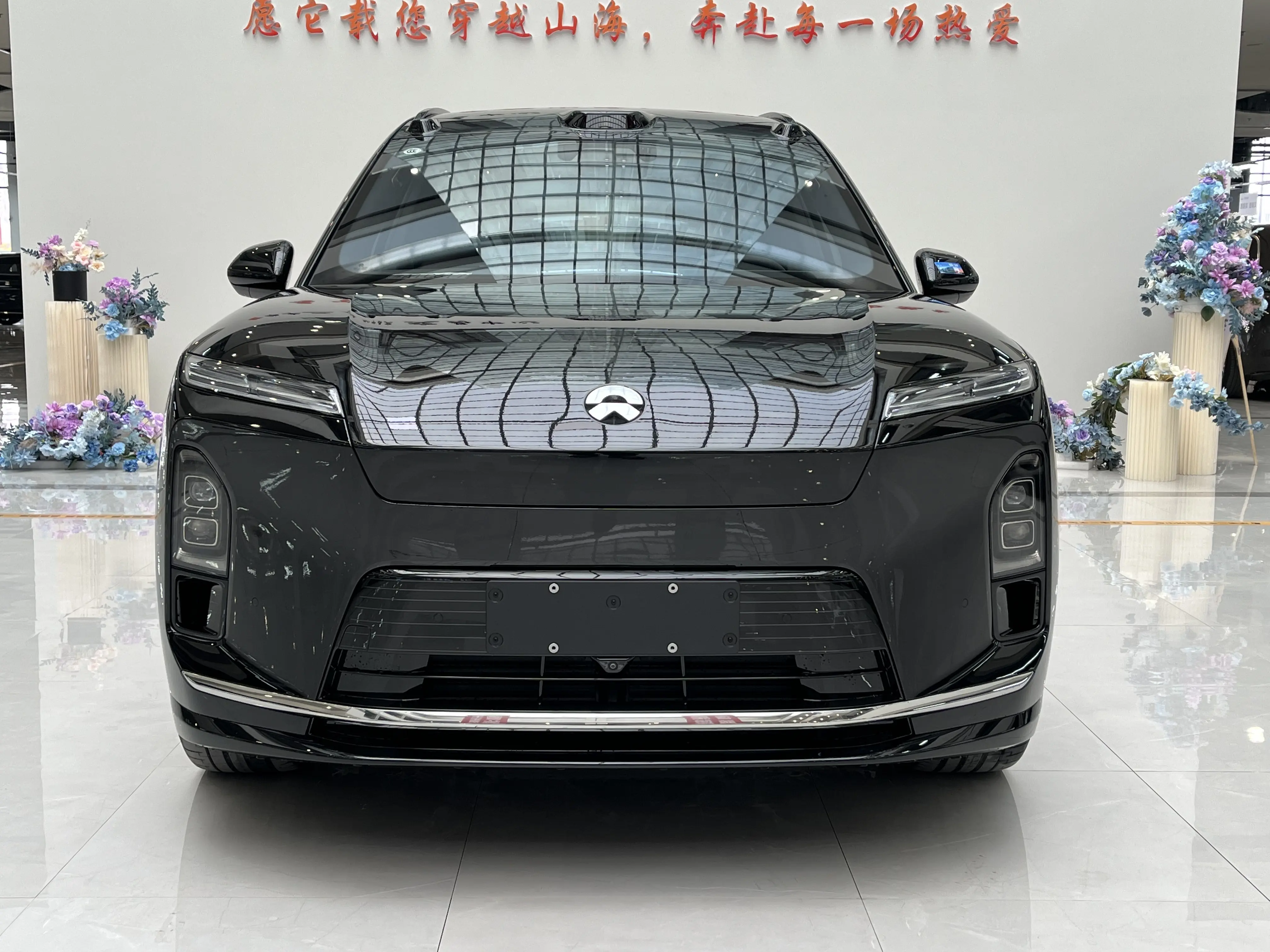 NIO ES8  из Китая