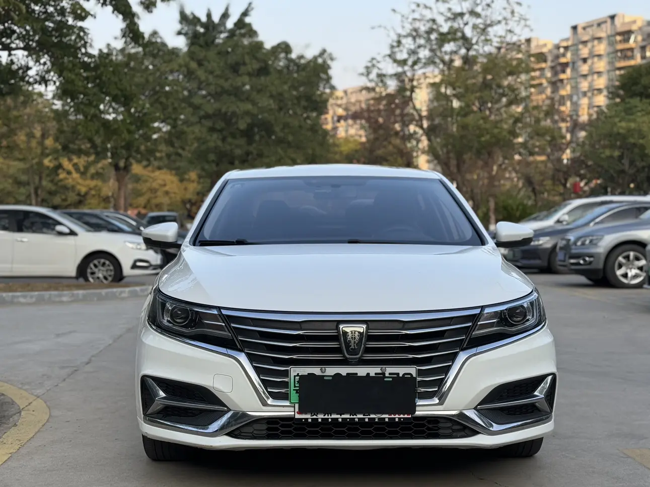 Roewe ei6  из Китая