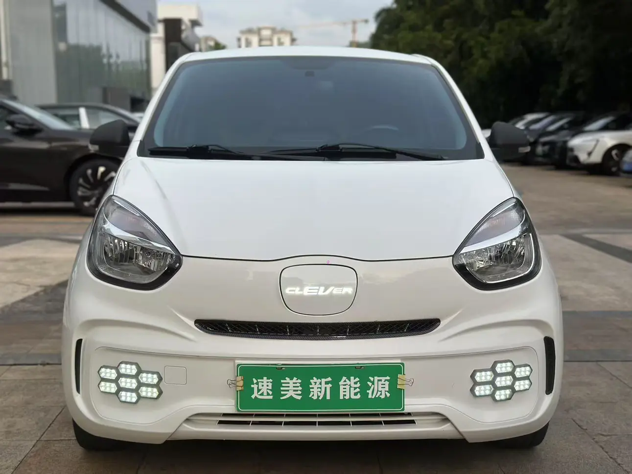 Roewe CLEVER  из Китая