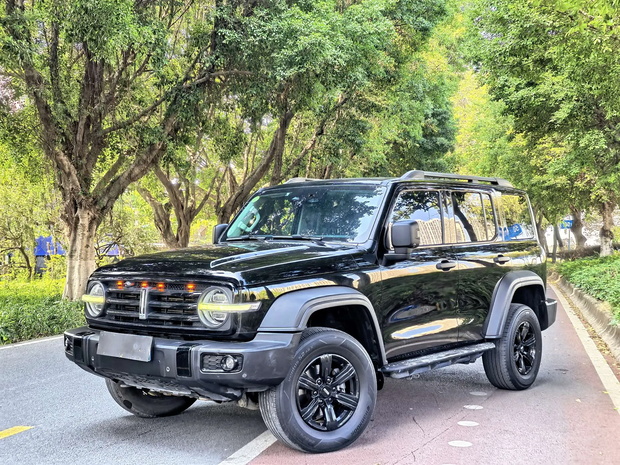 Tank 300  из Китая